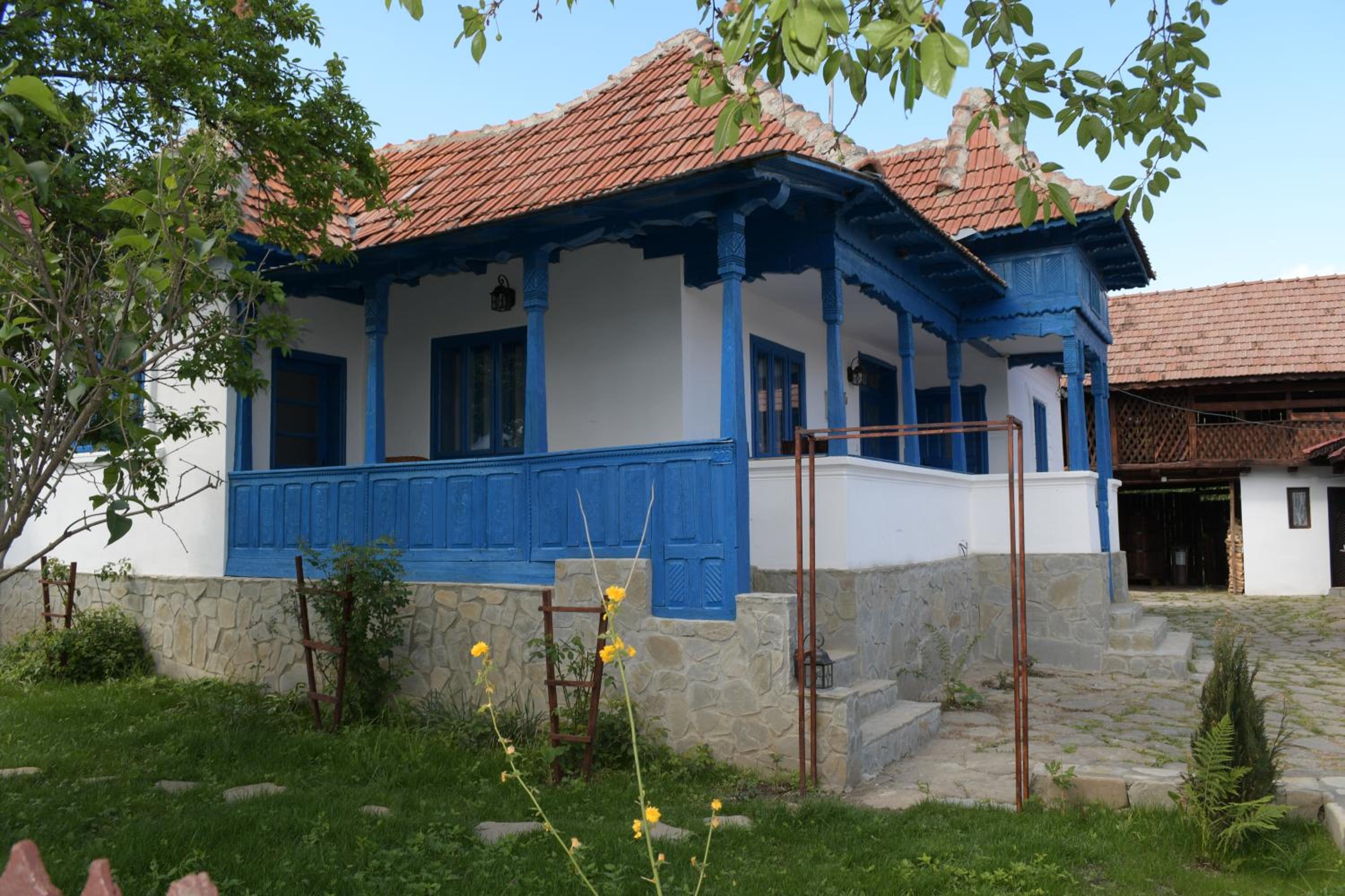 Two-Bedroom House - Photo 101