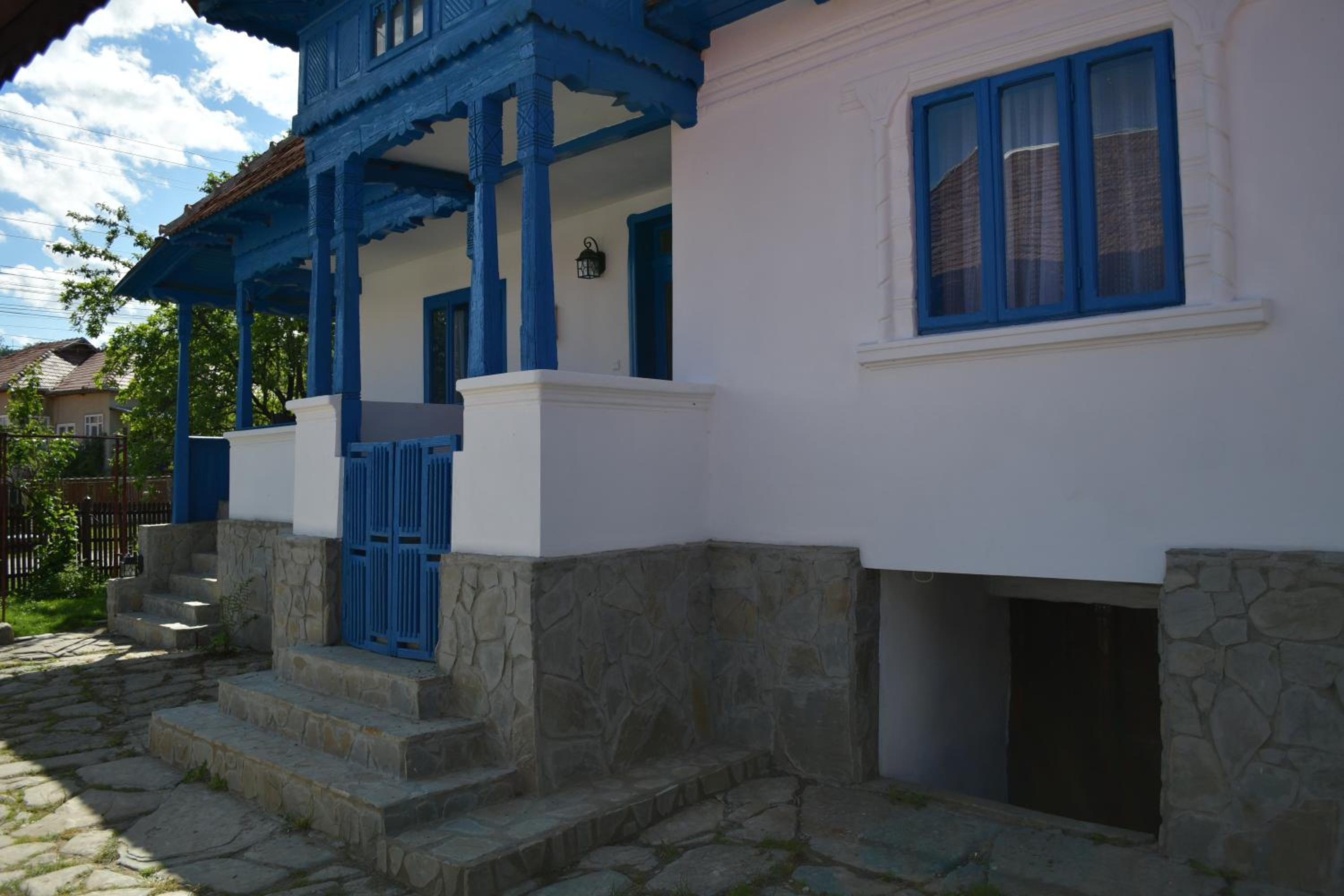 Two-Bedroom House - Photo 98