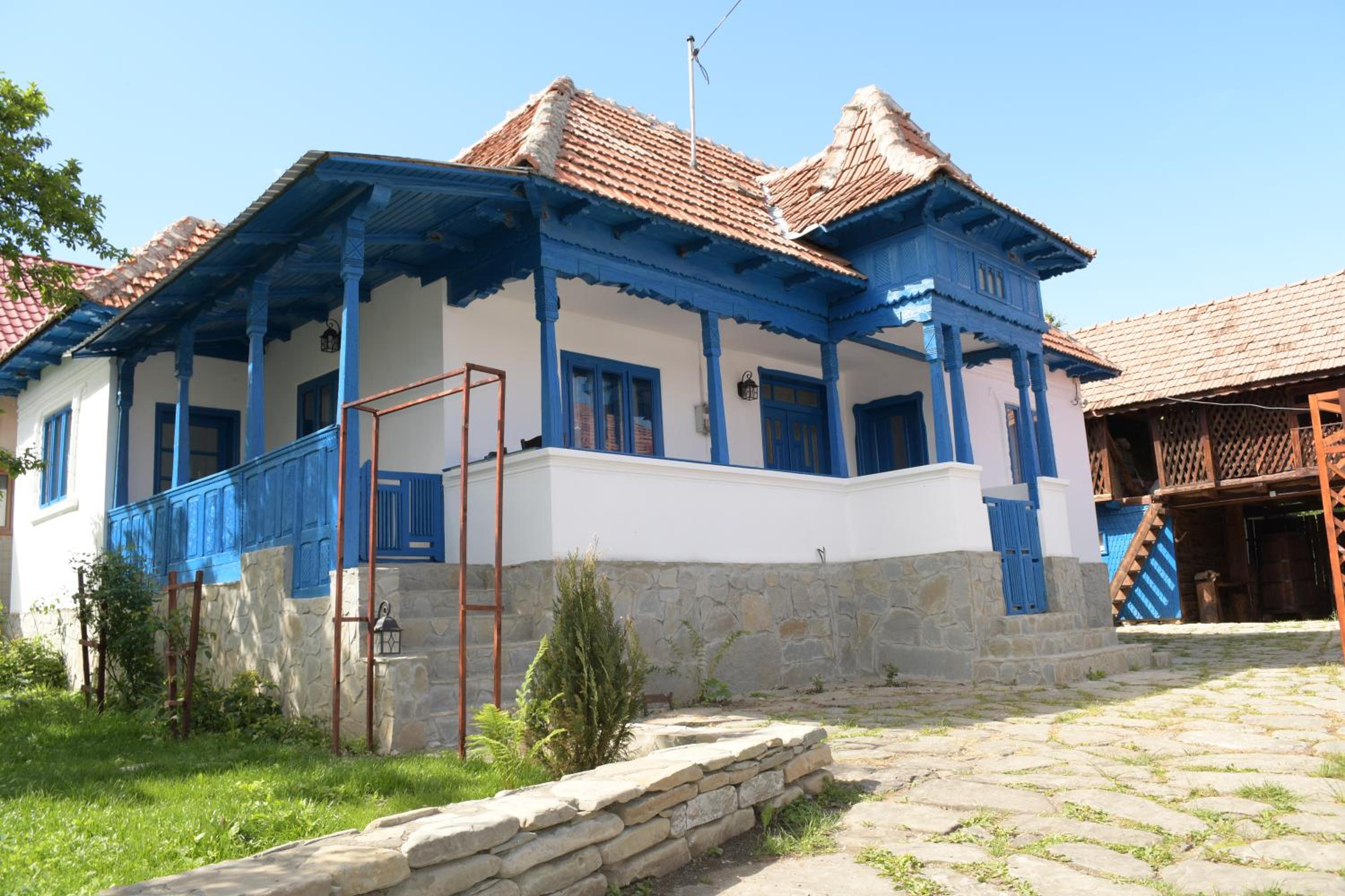 Two-Bedroom House - Photo 95