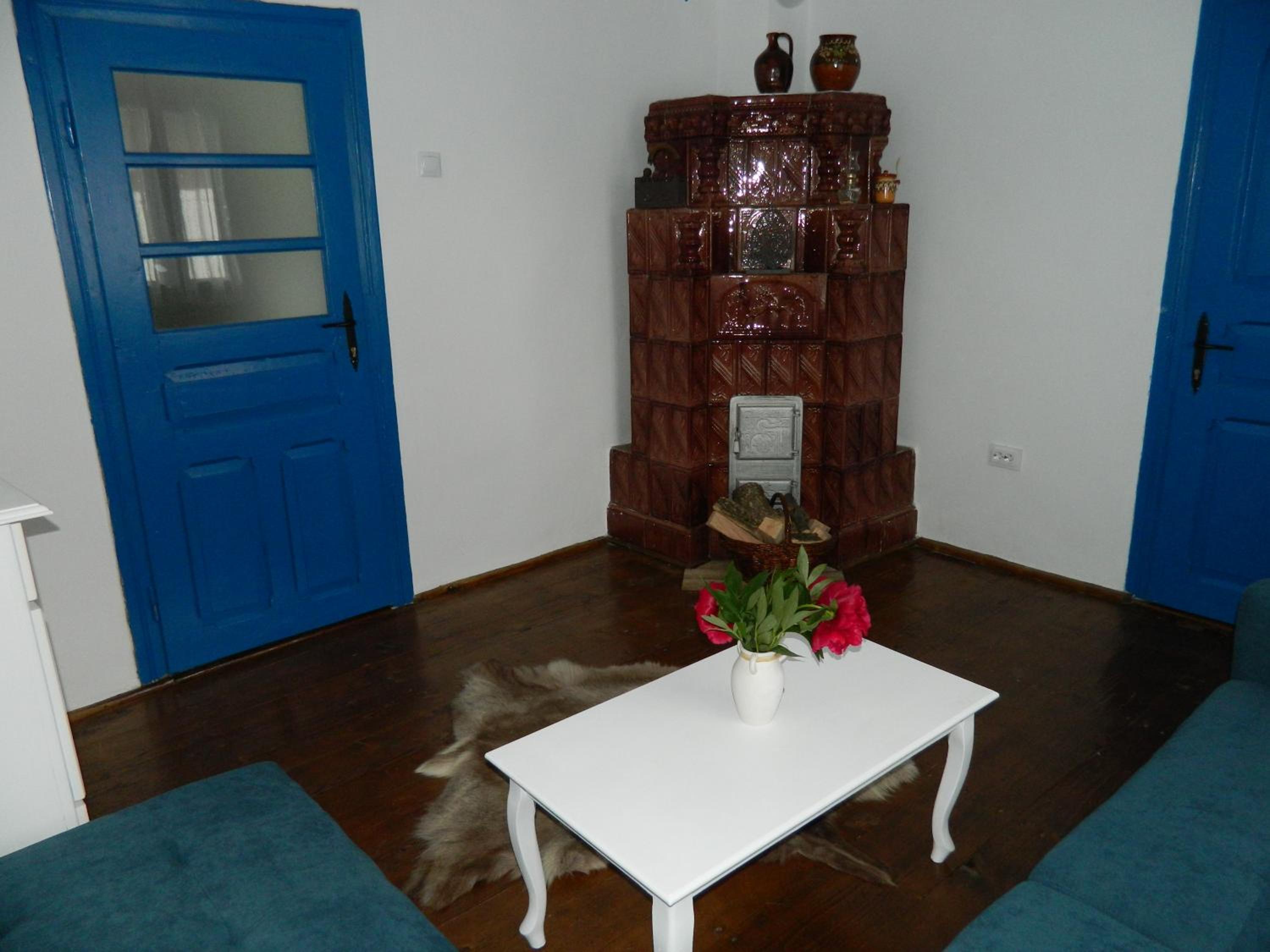 Two-Bedroom House - Photo 88