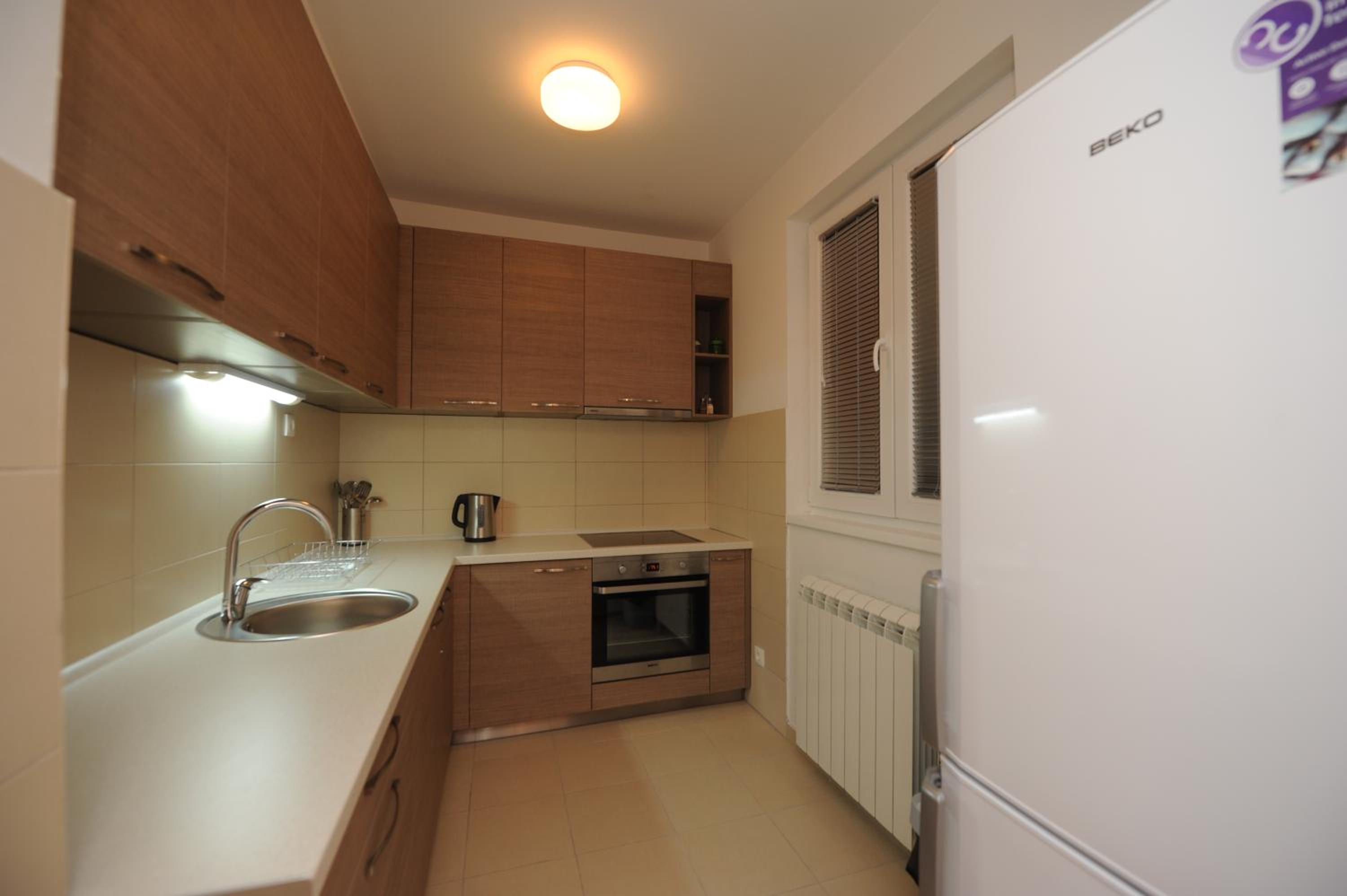 Superior One-Bedroom Apartment 5 - Orce Nikolov Str. - Photo 2