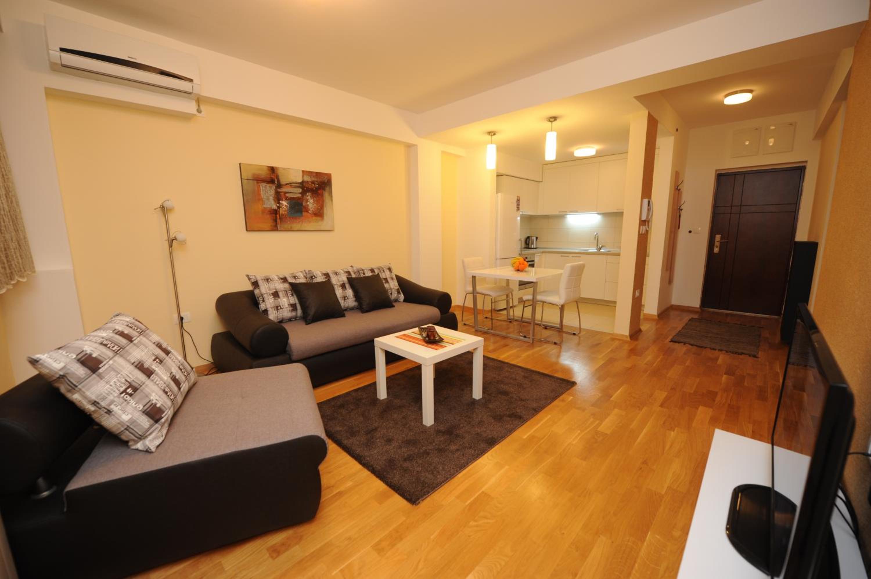 Superior One-Bedroom Apartment 7 - Orce Nikolov Str. - Photo 9