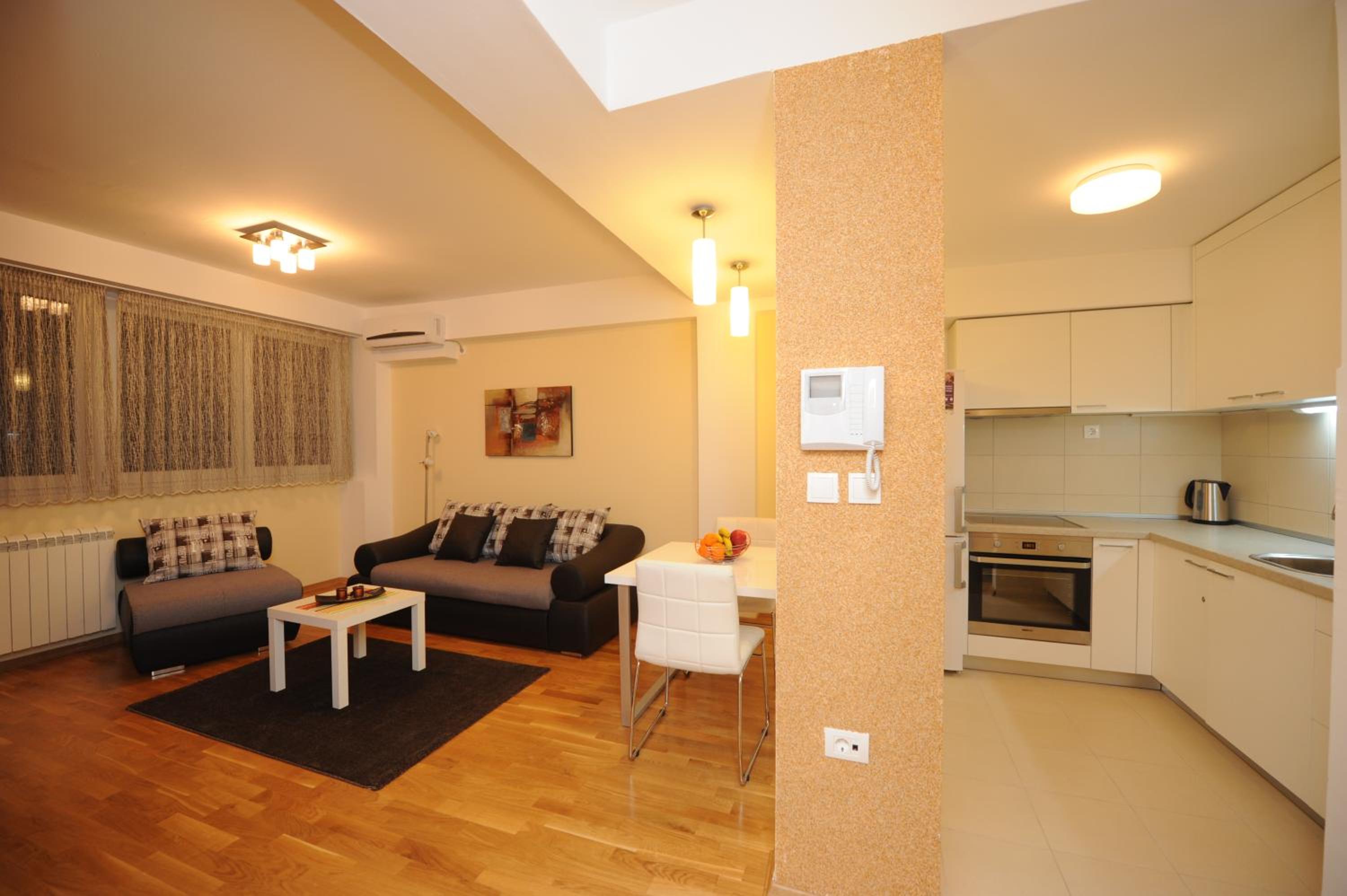 Superior One-Bedroom Apartment 7 - Orce Nikolov Str. - Photo 6