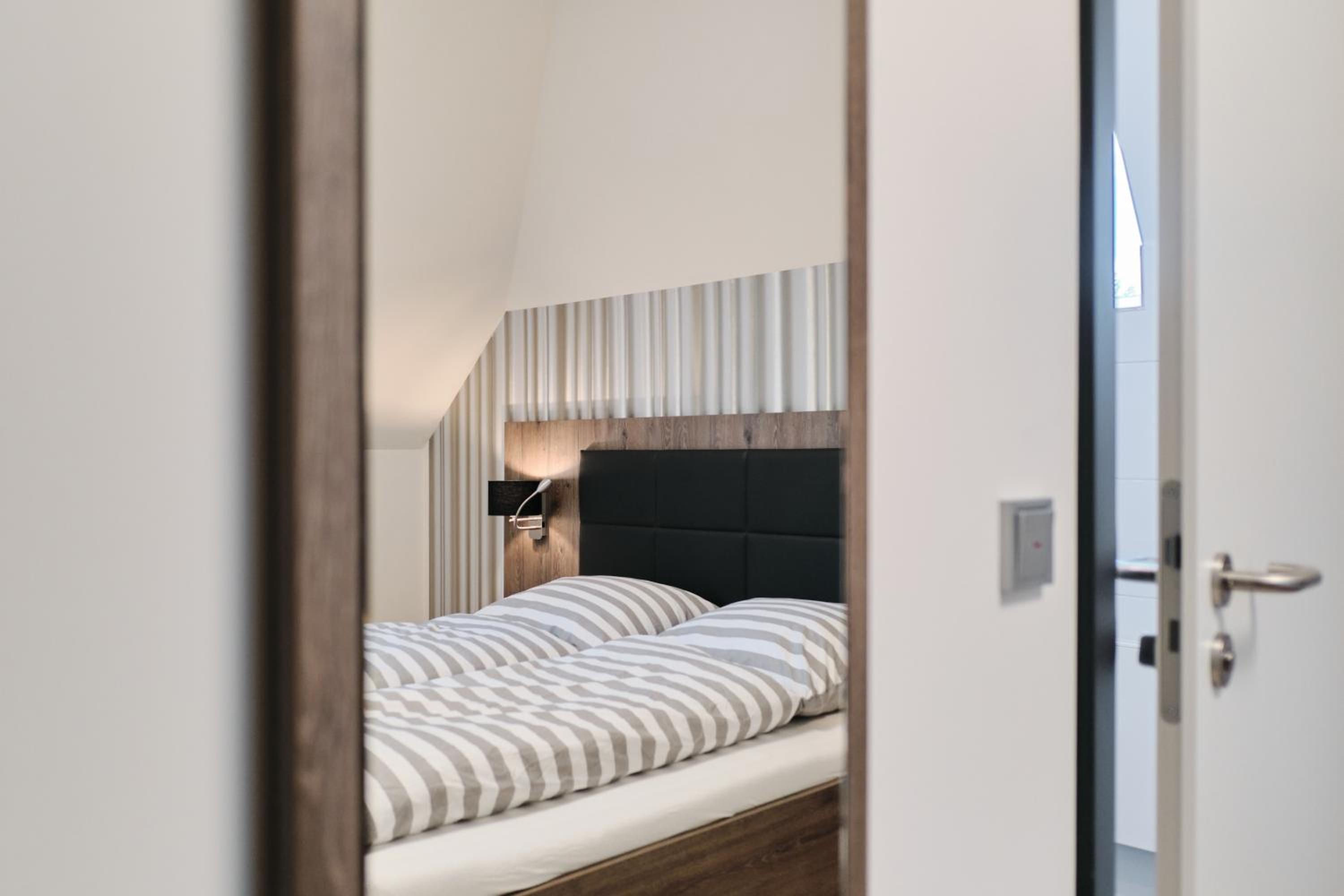 Double Room - Photo 11