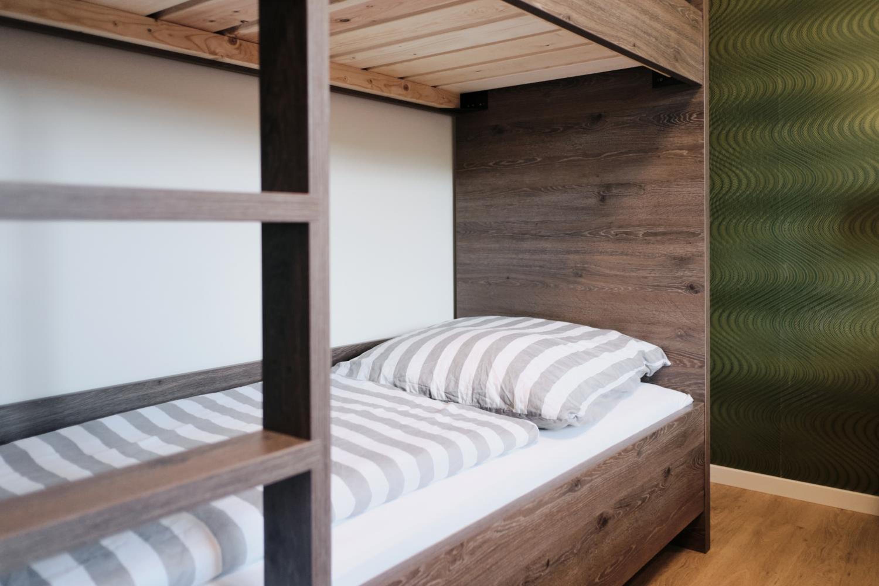 Double Room with Extra Bed - Photo 9