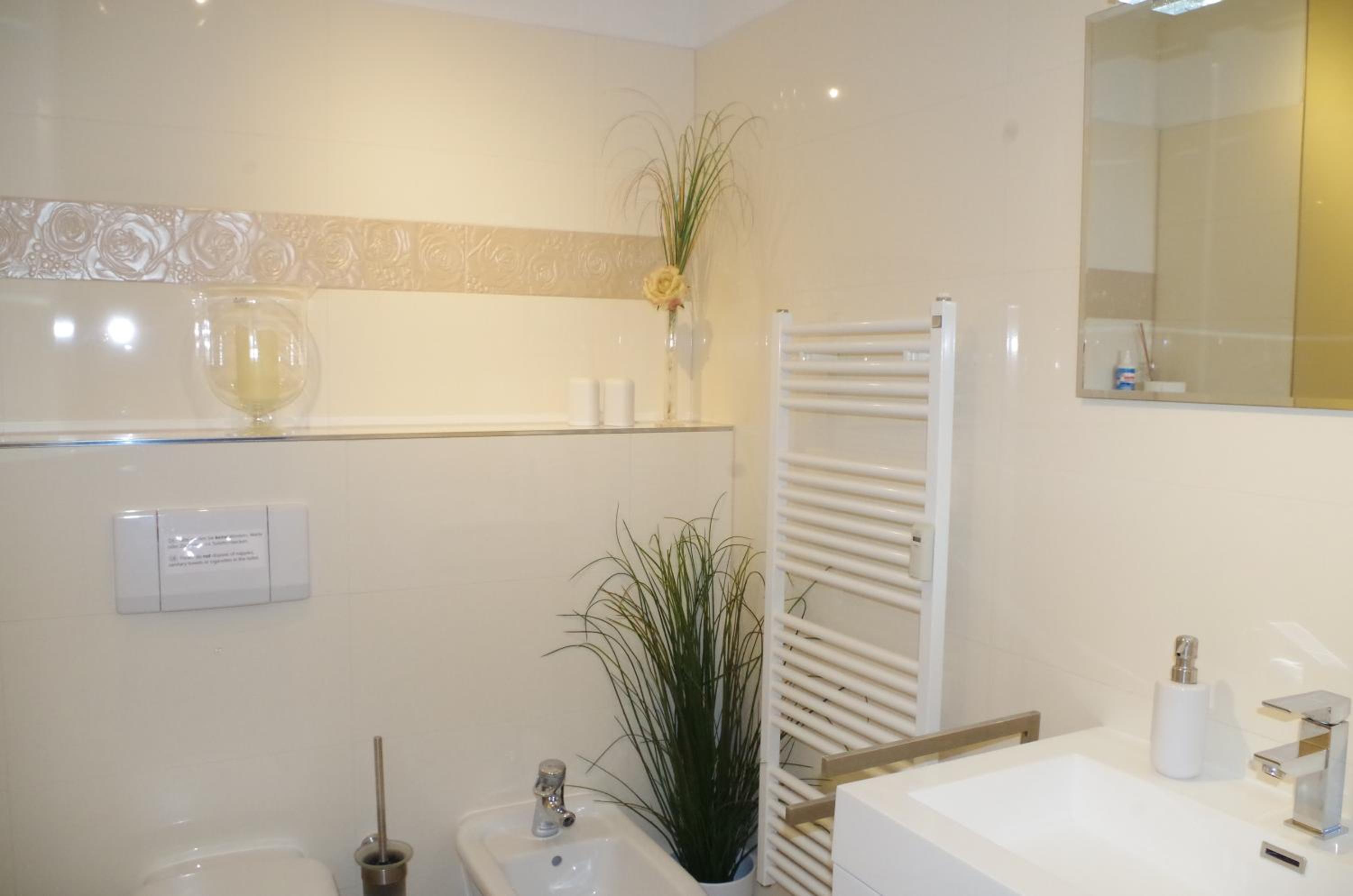 Apartment - Ground Floor photo 3
