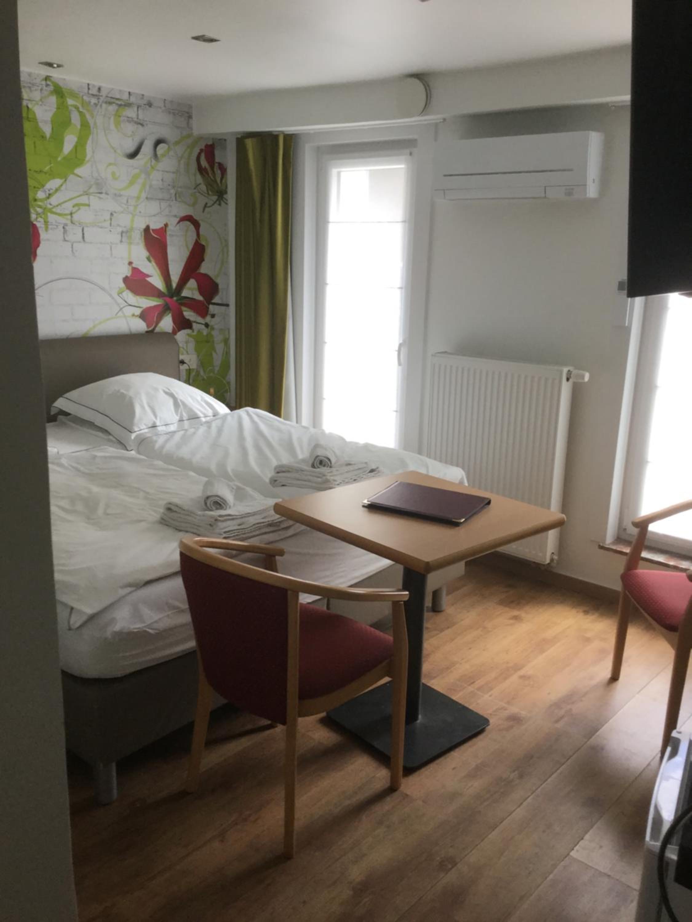 Standard Double Room photo 3
