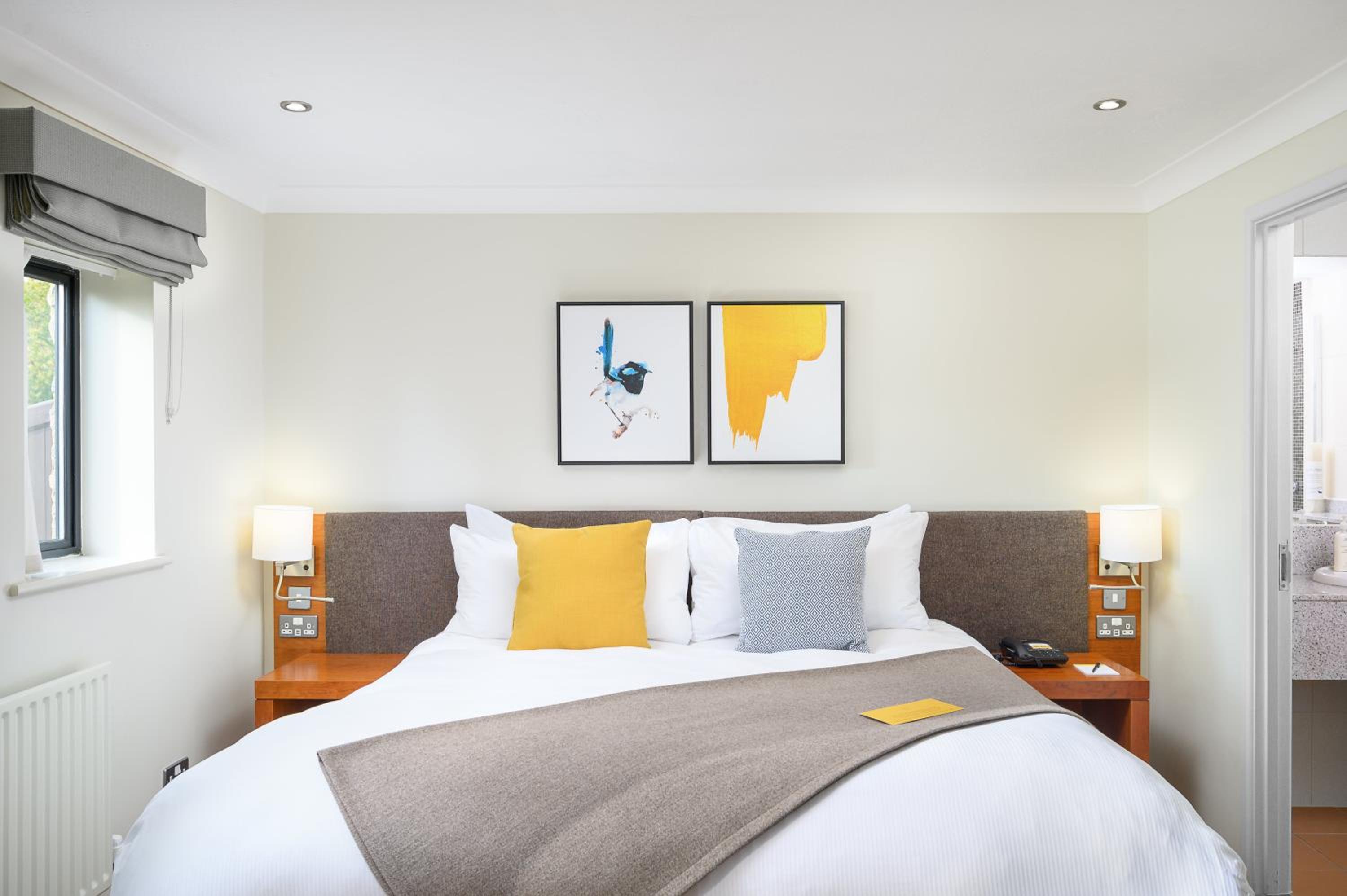 Standard Room - Photo 11