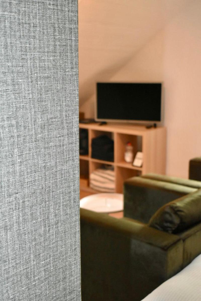 Large Double Room photo 3