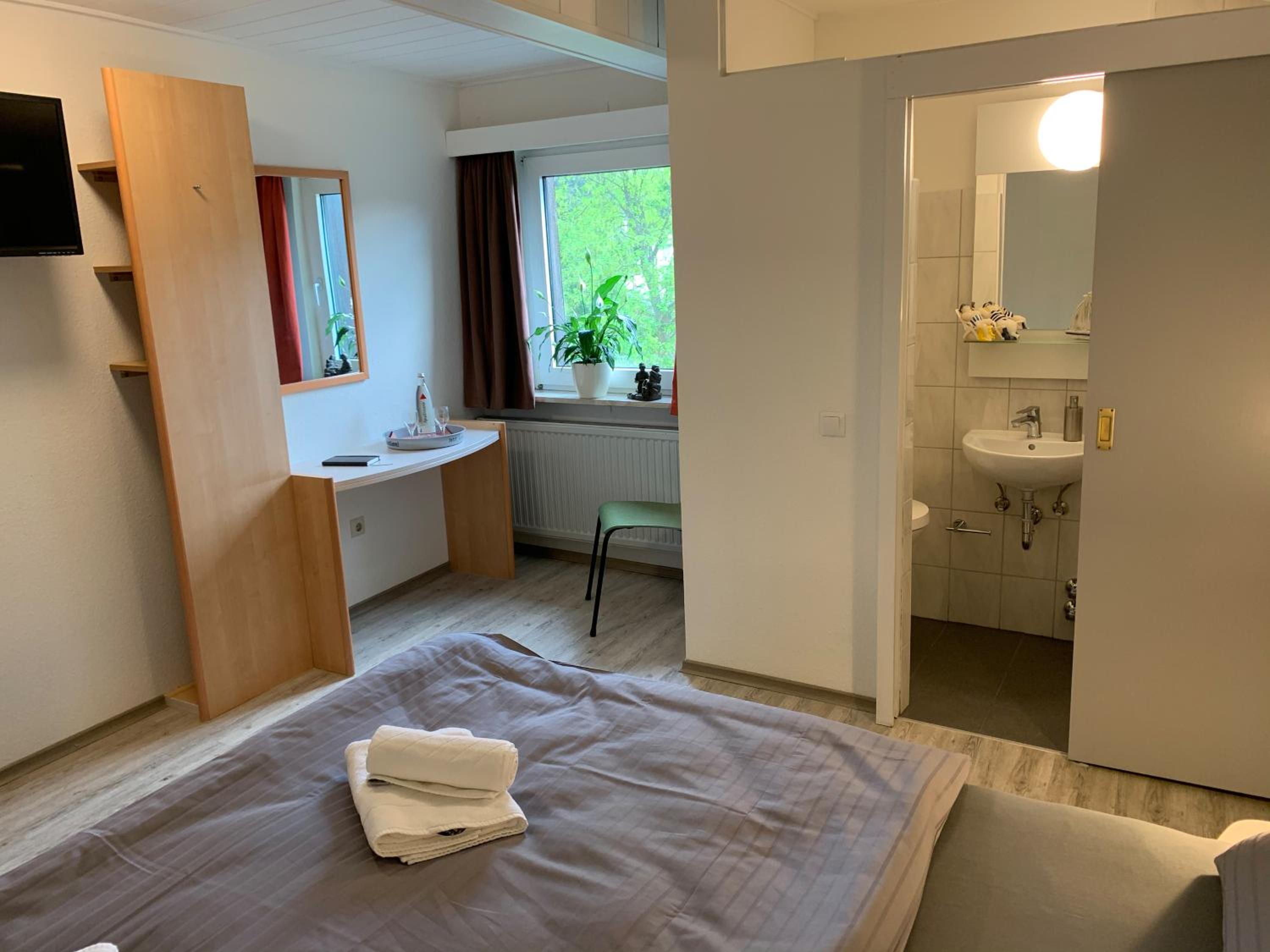 Double Room - Photo 1