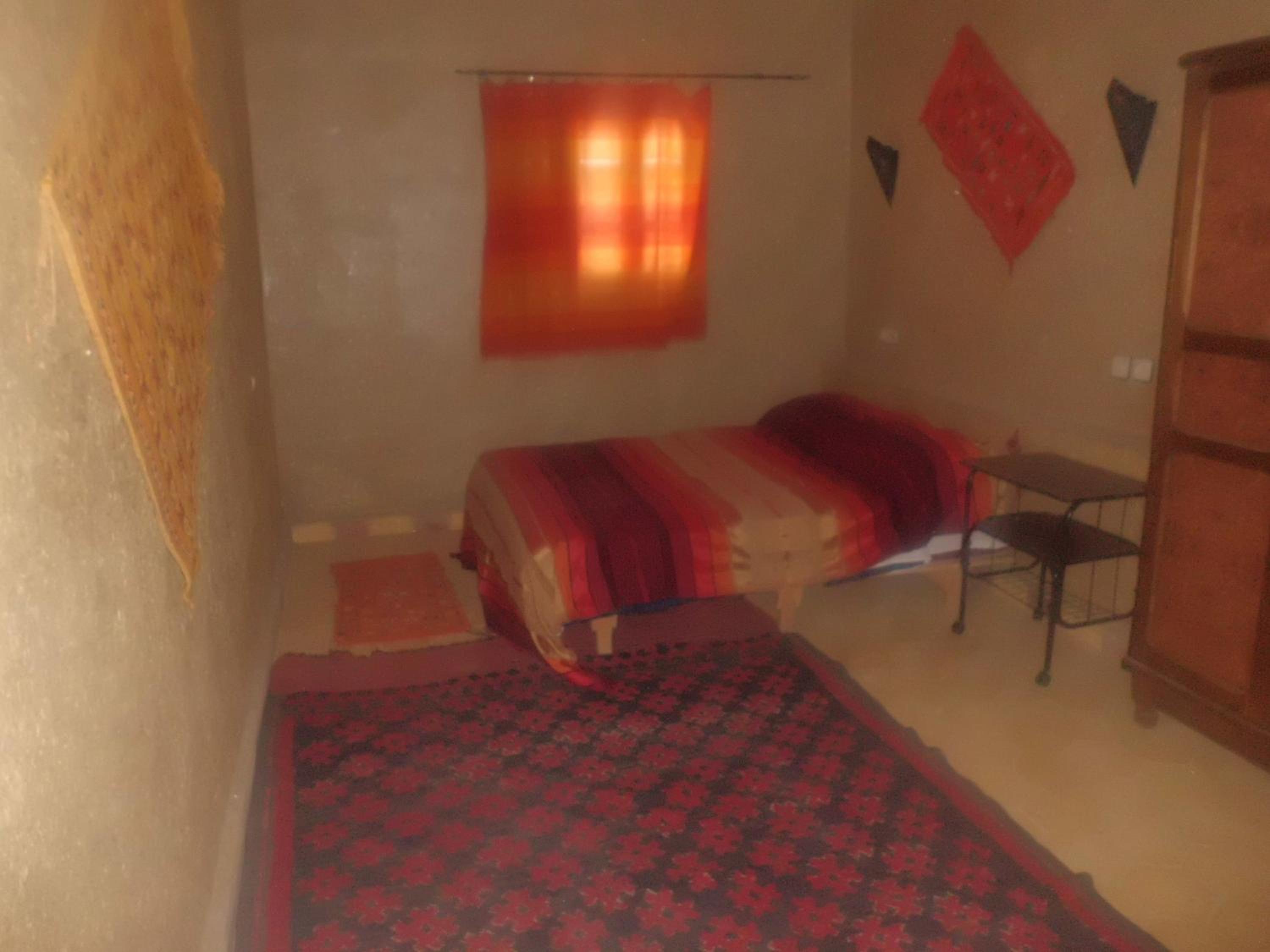 Budget Double Room - Photo 9