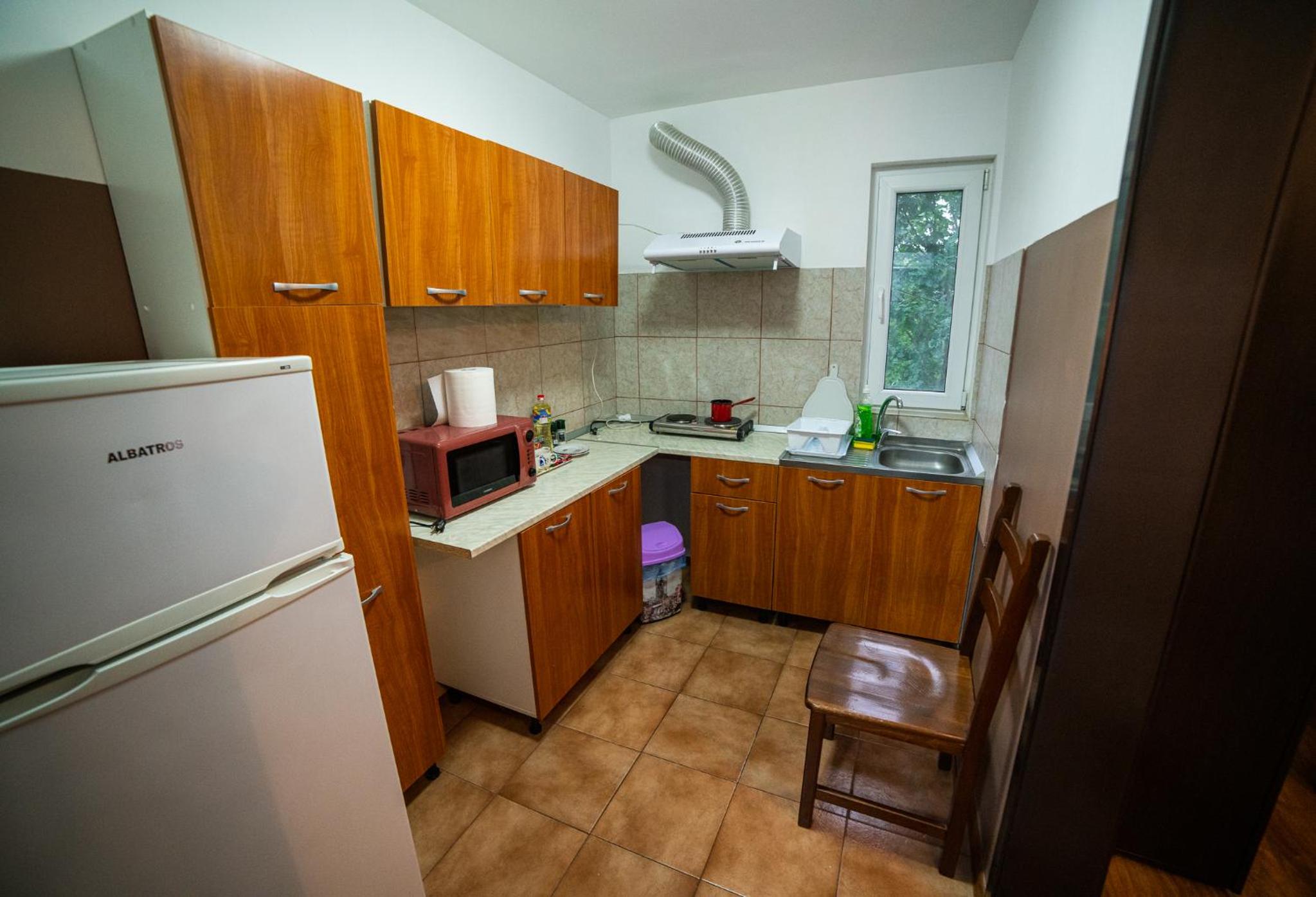 Studio with Balcony - Photo 13
