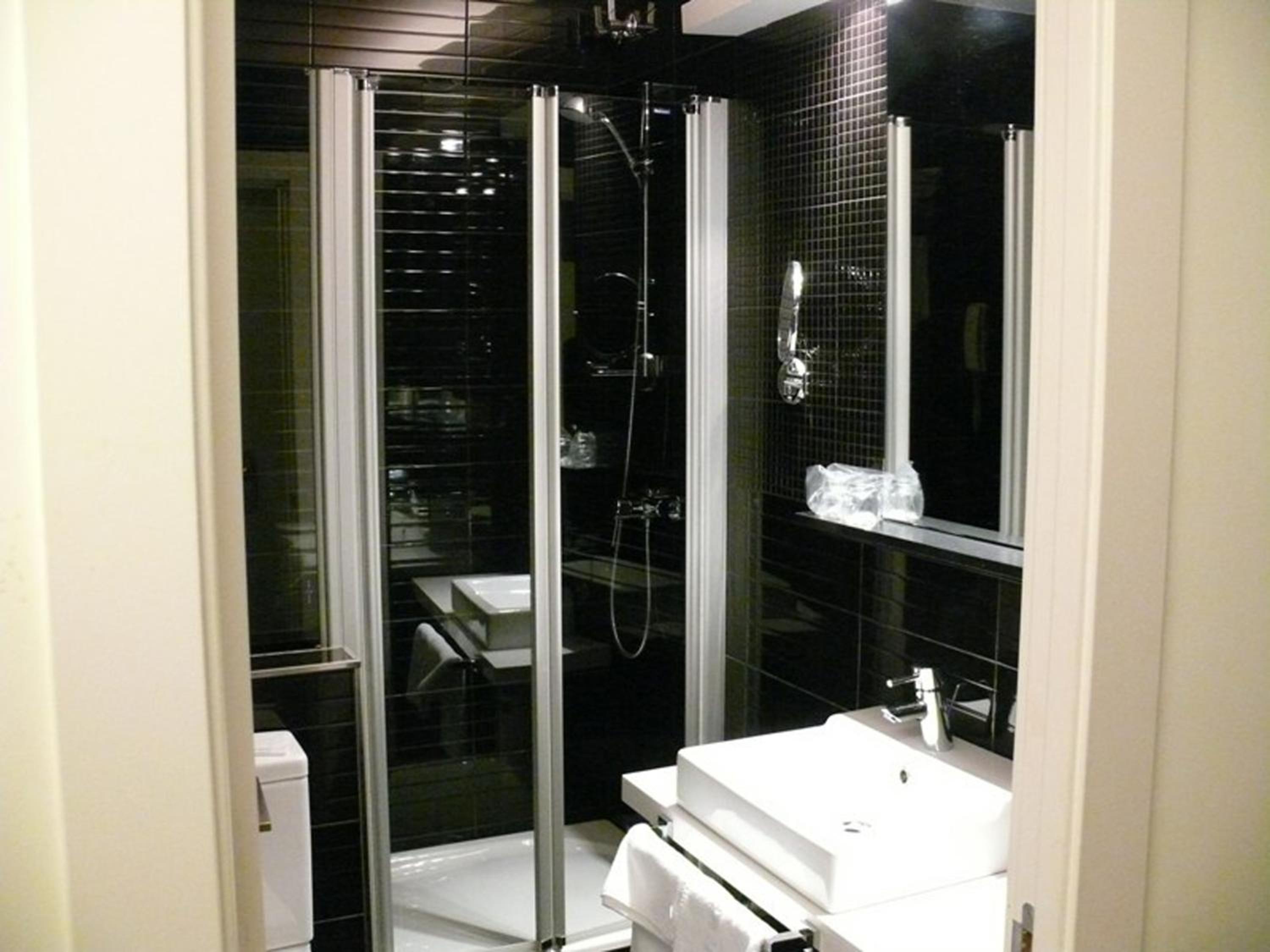 Superior Twin Room - Photo 3