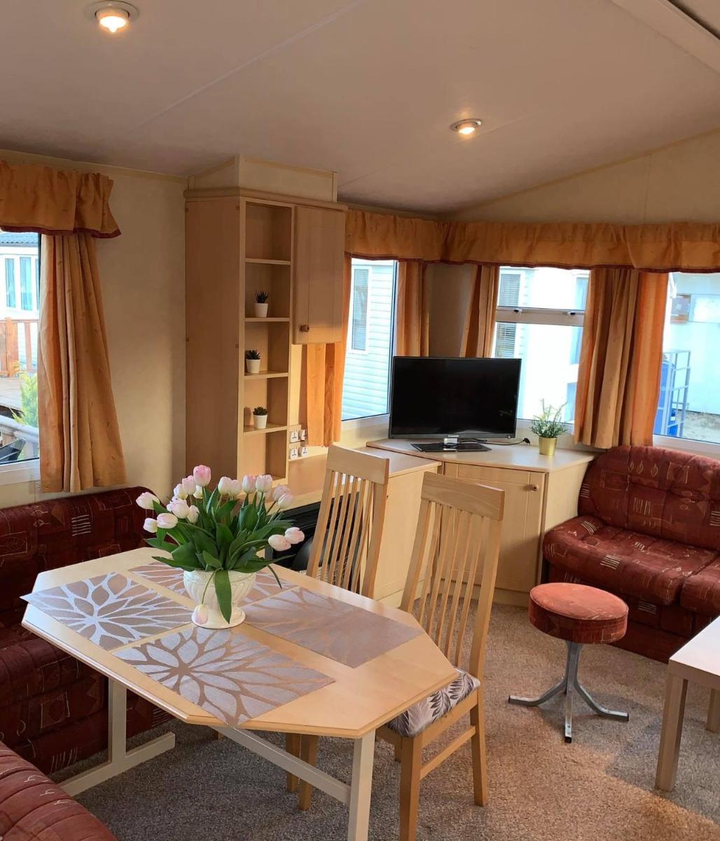 Mobile Home photo 1