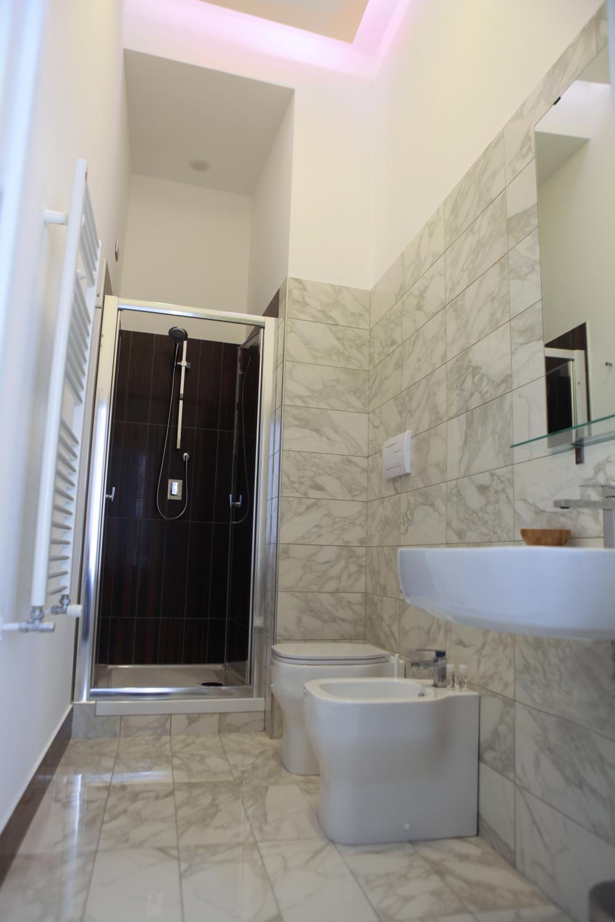 Double Room with Private Bathroom photo 2