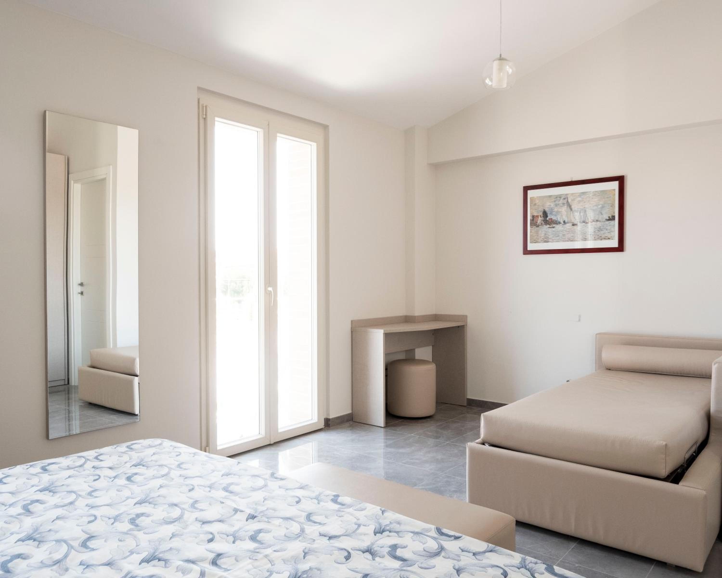 Family Room with Balcony photo 1