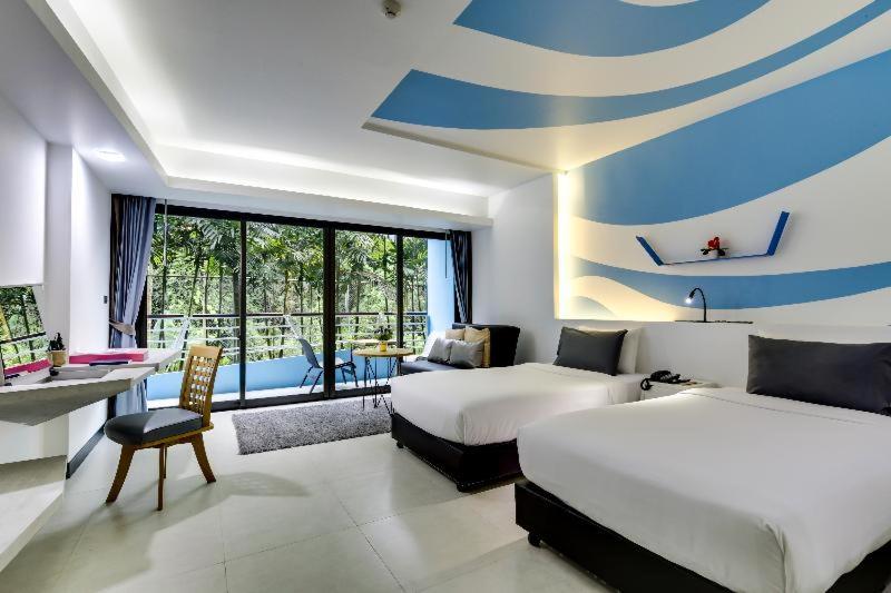 Twin Room with Balcony photo 2