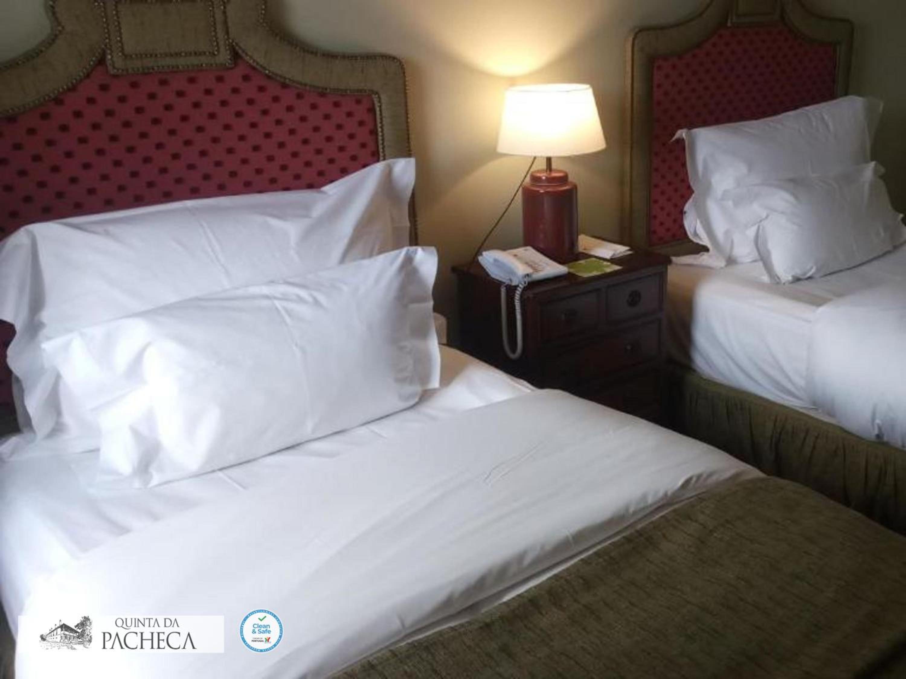 Standard Twin Room photo 2