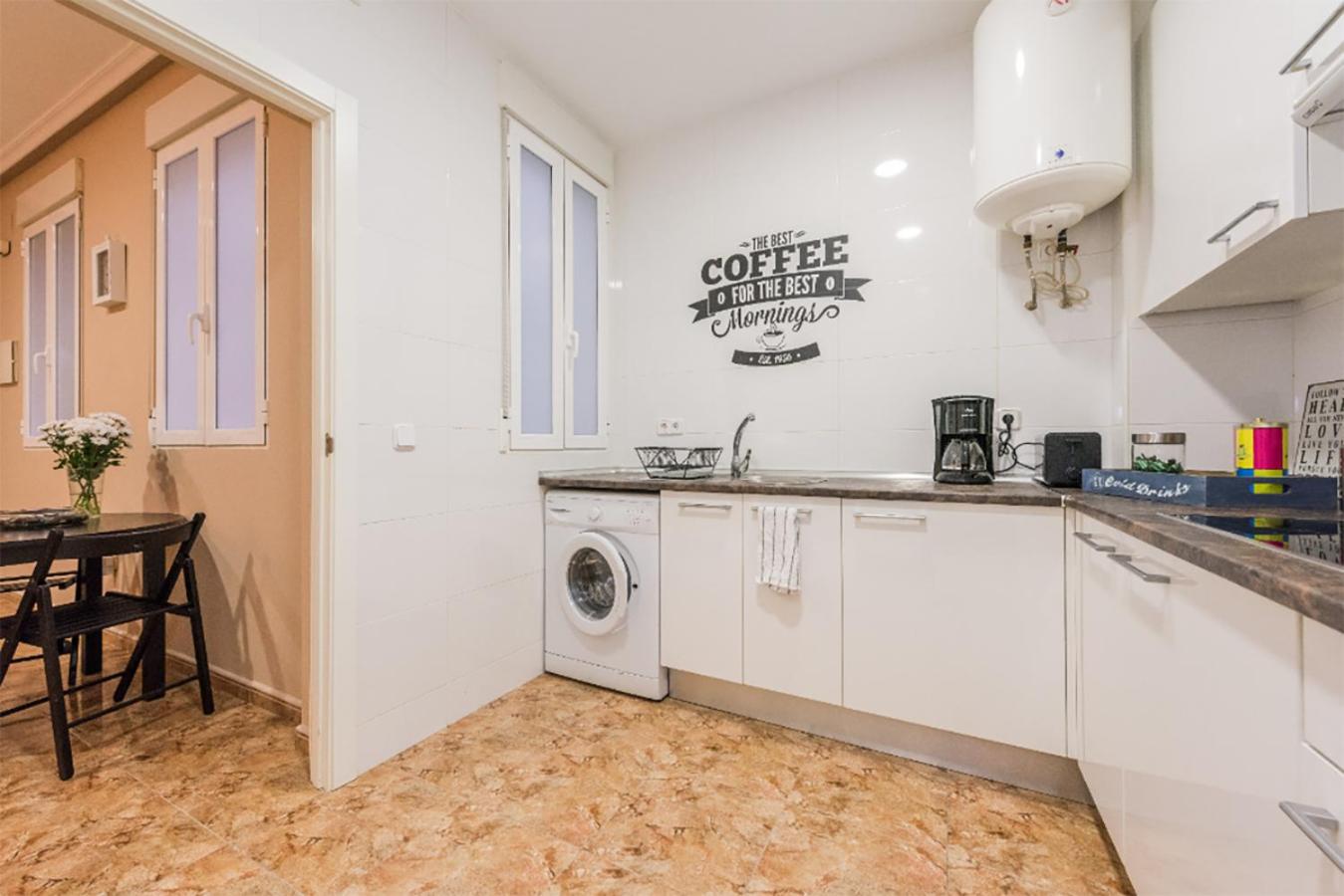 Deluxe Apartment - Photo 9