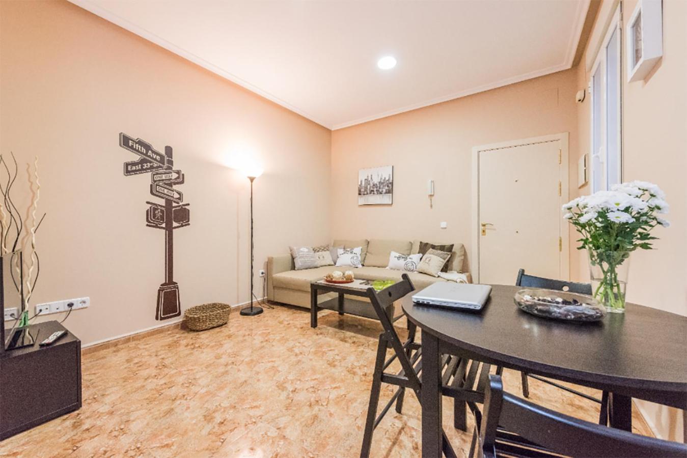 Deluxe Apartment - Photo 7