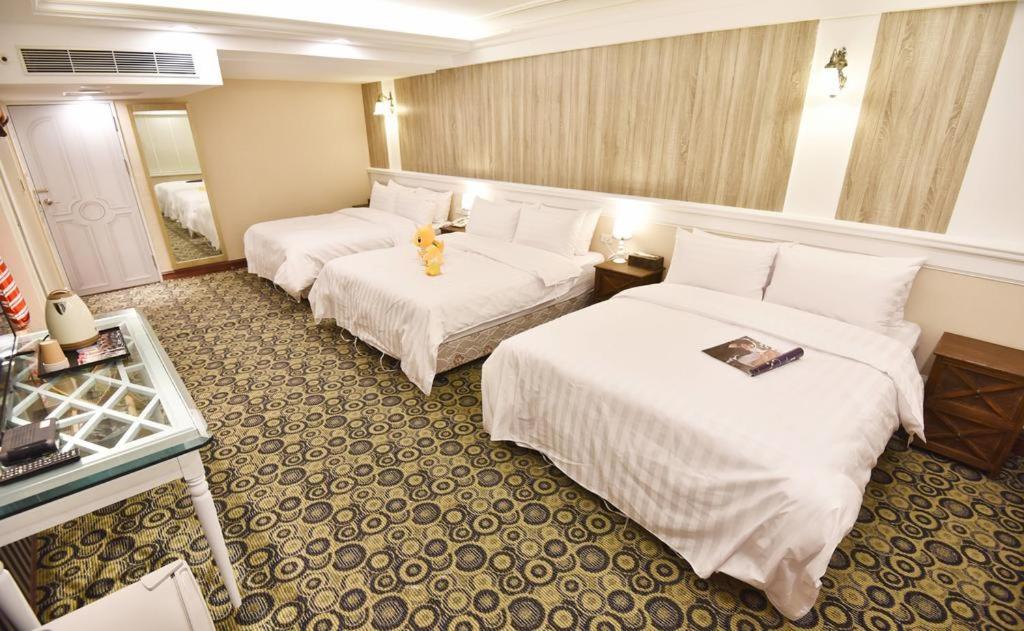 Deluxe Family Room