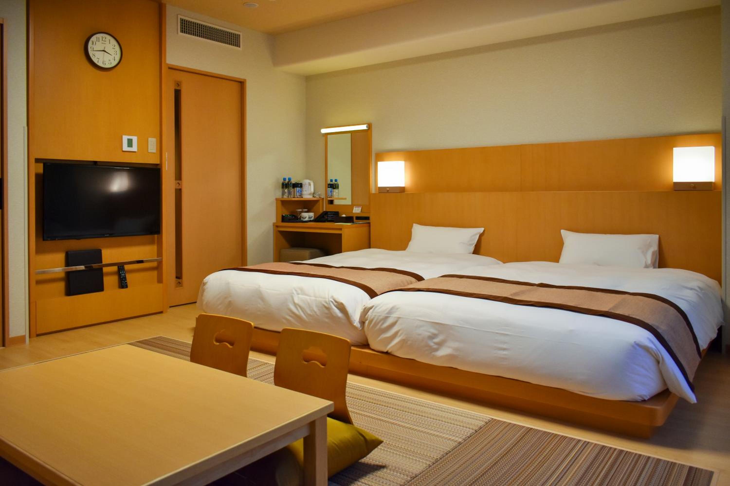 Family Room with Tatami Area - Non-Smoking
