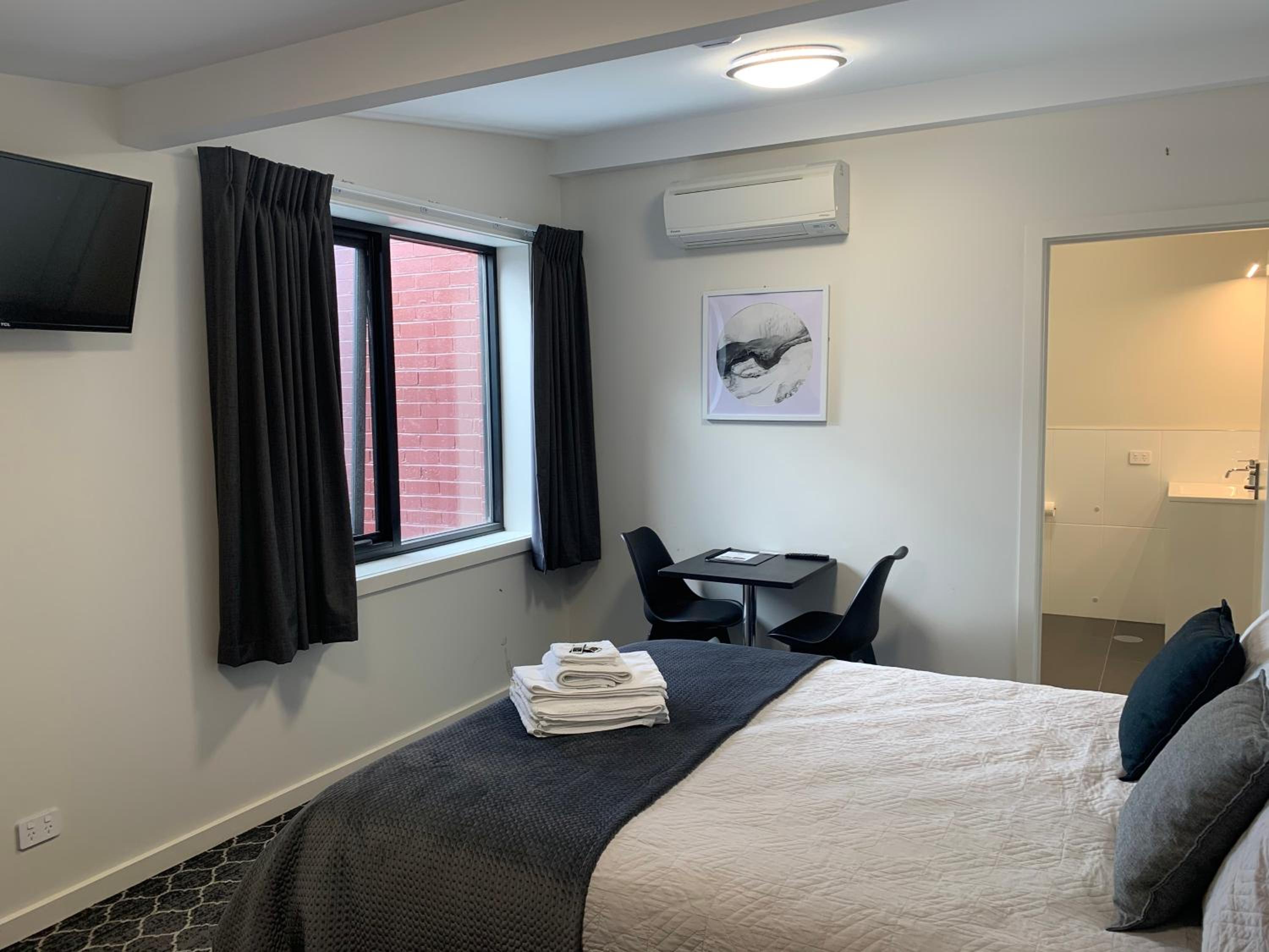 Queen Suite