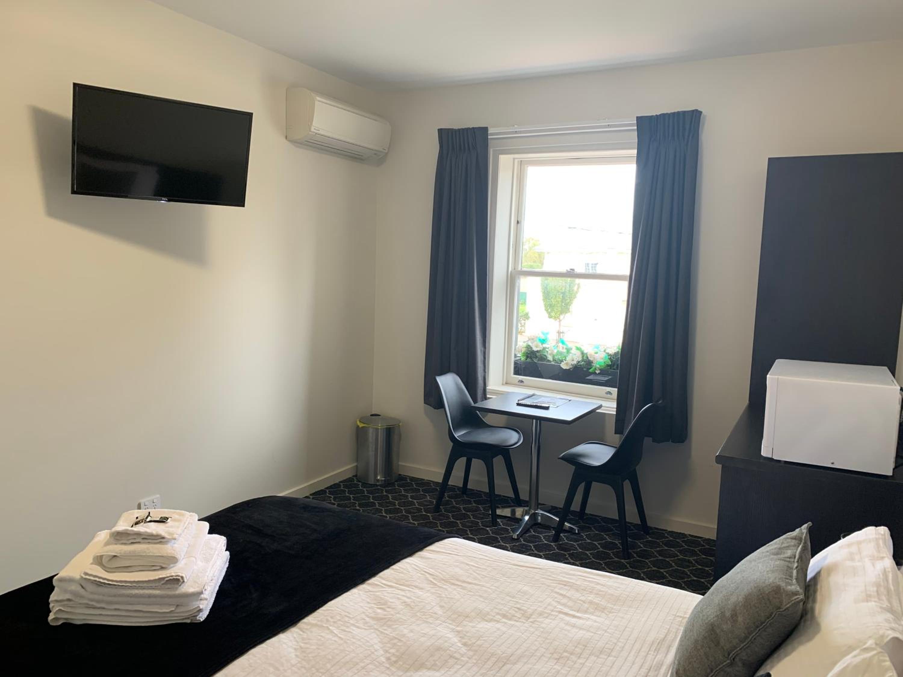 Queen Suite