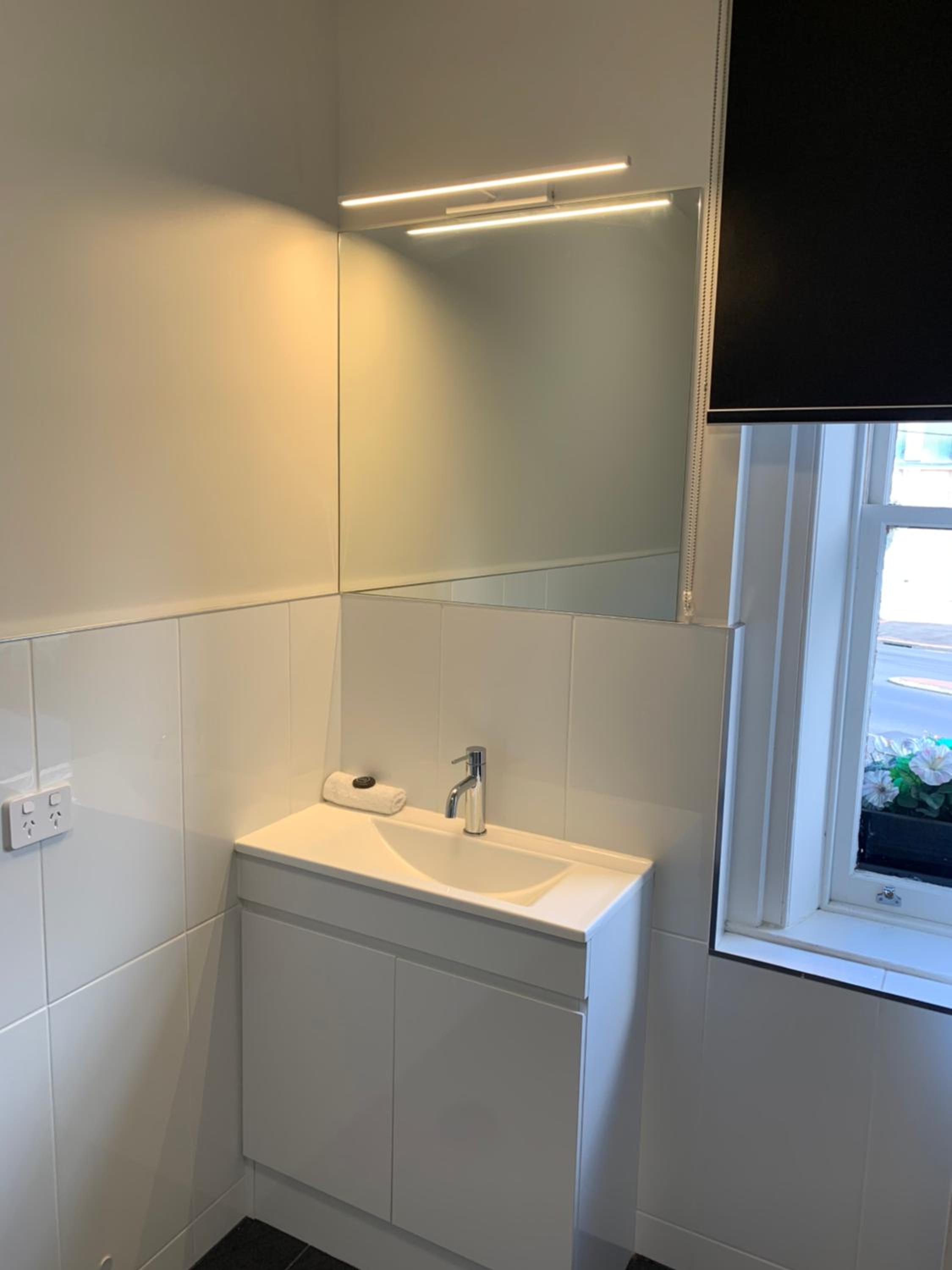 Deluxe Suite - Photo 3