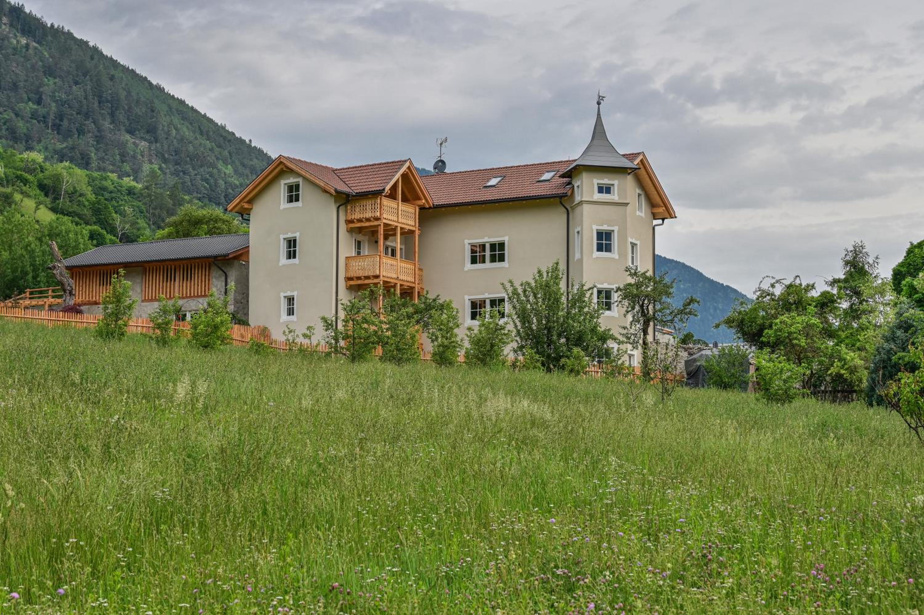 Apartment with Mountain View - Photo 19