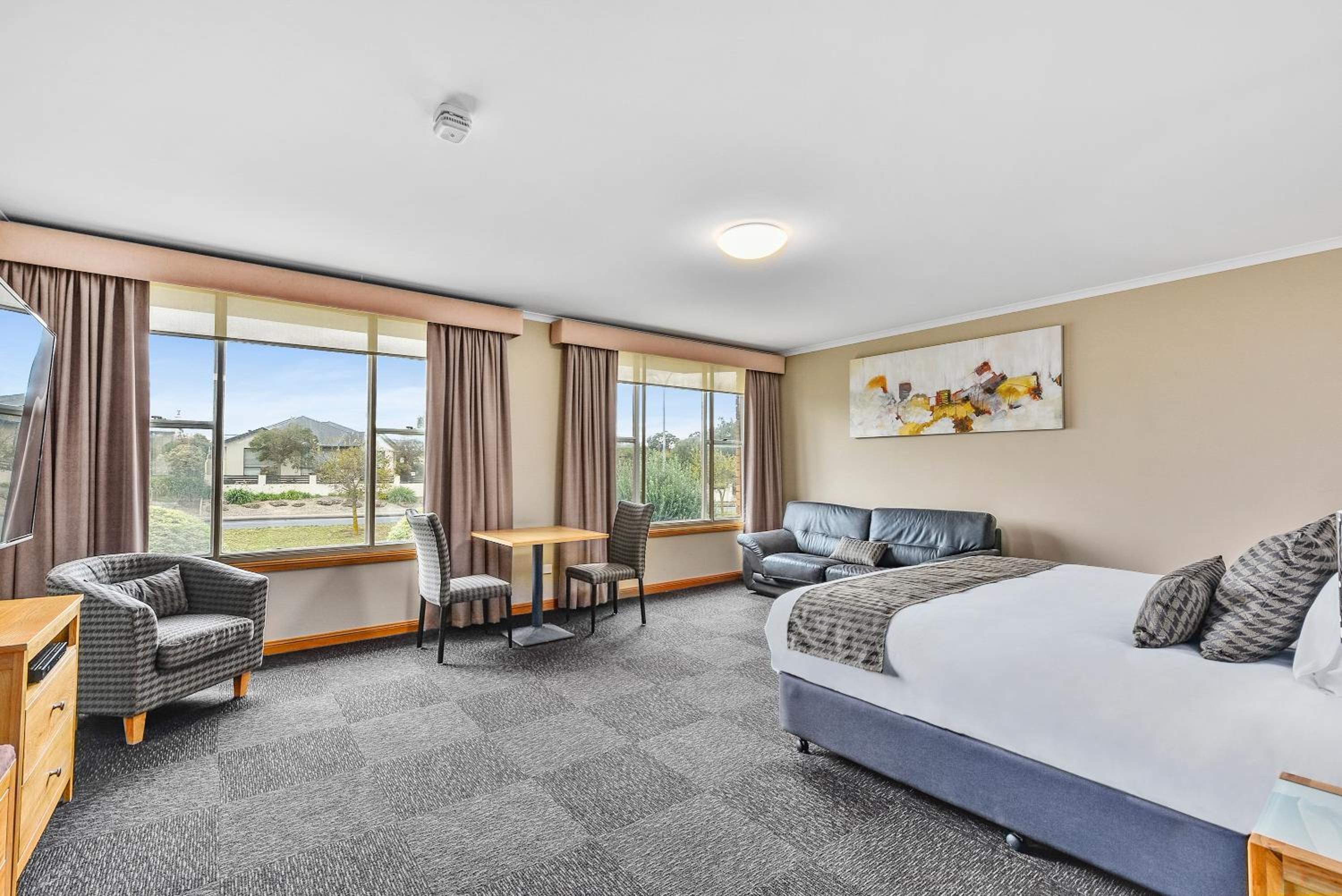 Premier King Room - Photo 2