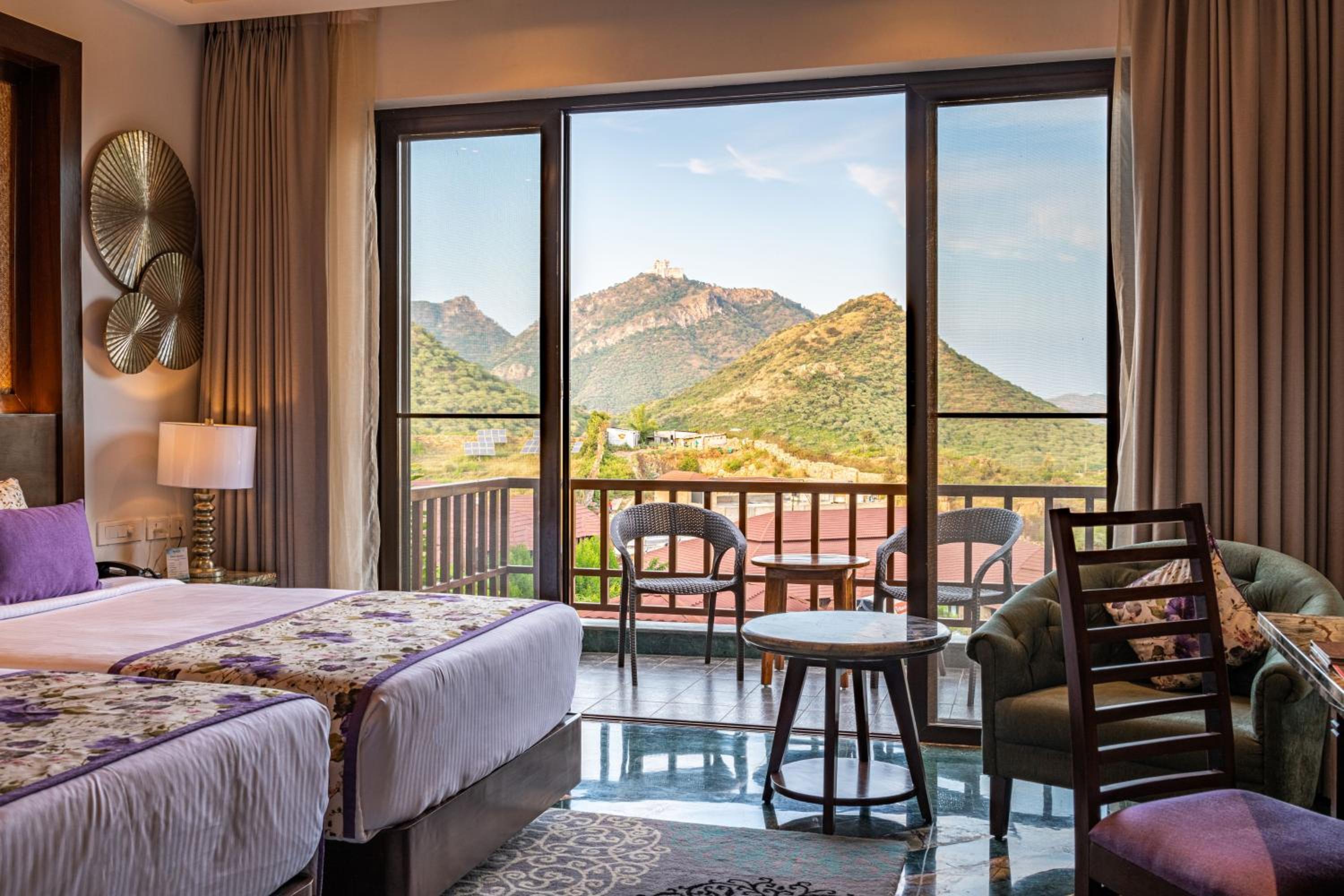 Luxury Cottage with Balcony – 20% off on F&B, 20% off on Spa and Laundry, Happy Hours from 11 AM to 7 PM