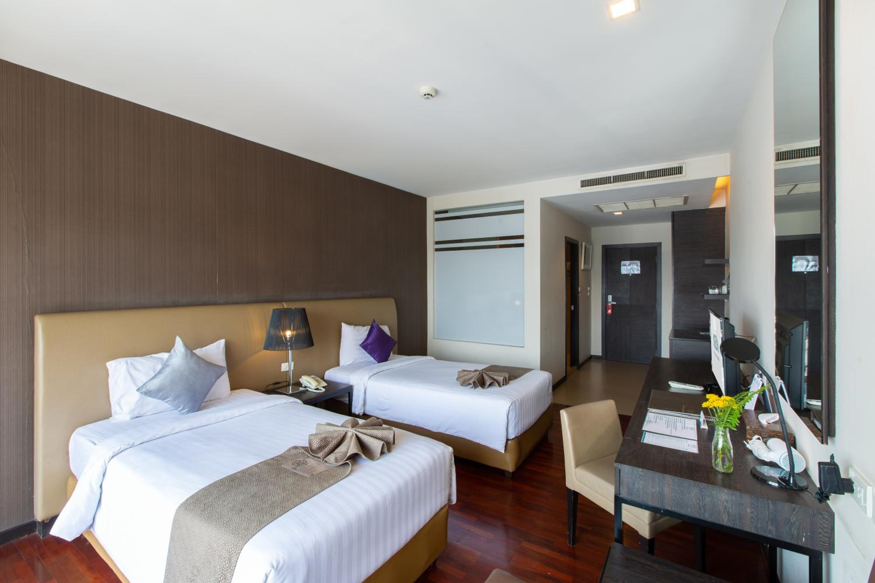 Deluxe Double or Twin Room photo 3
