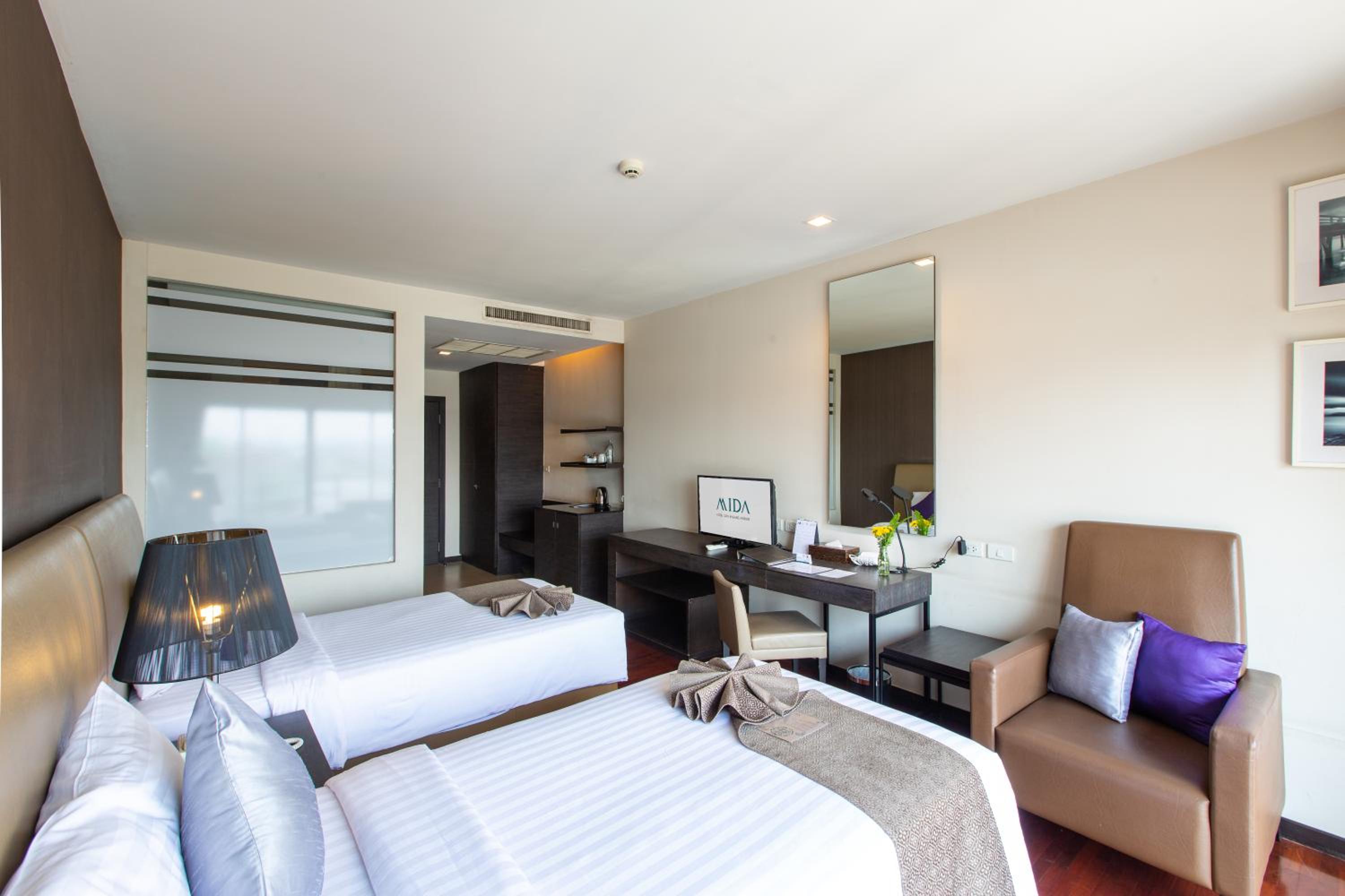 Deluxe Double or Twin Room photo 2