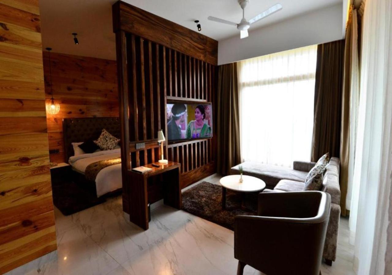 Double Room with Mountain View - Photo 7