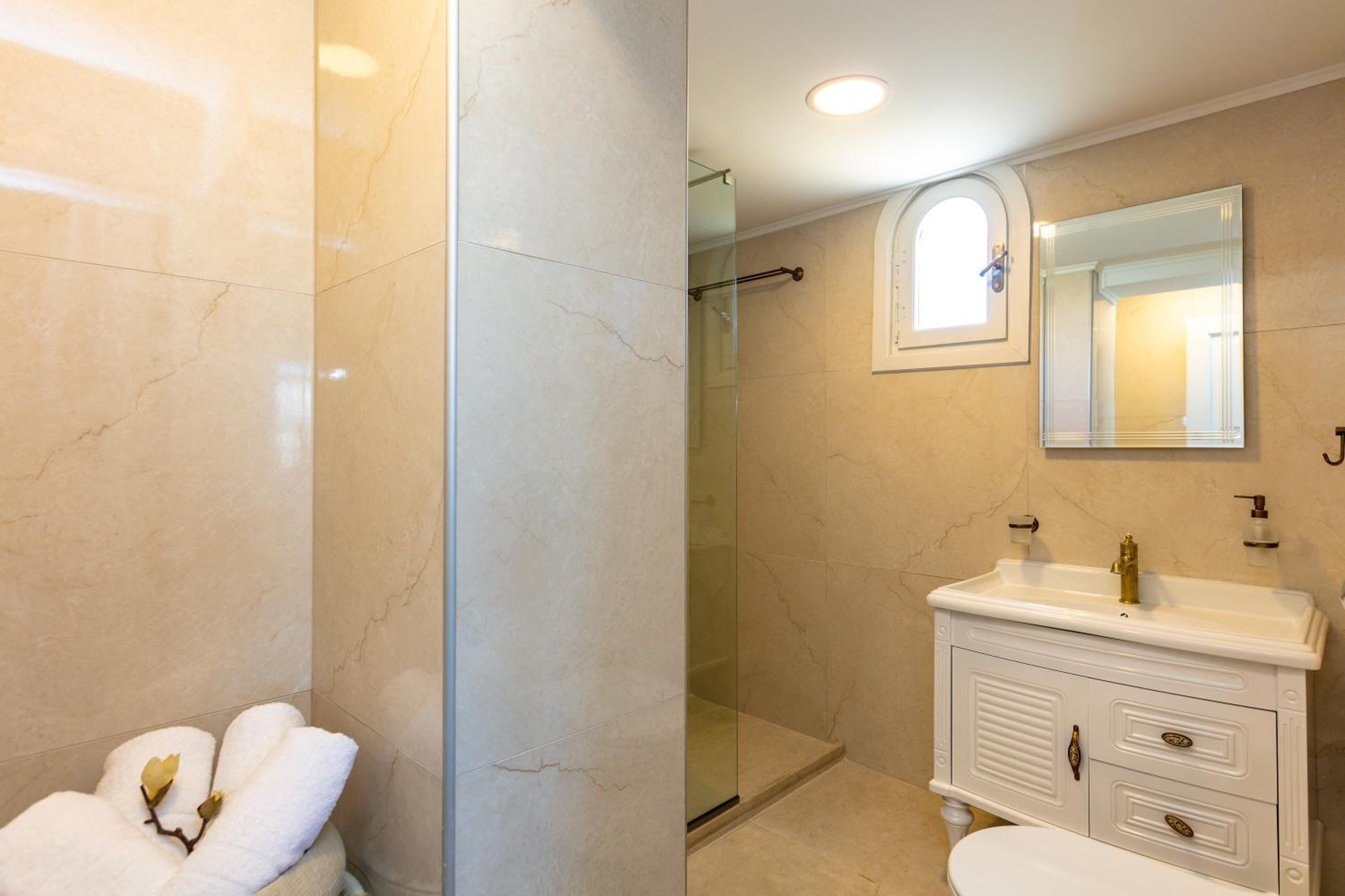 Junior Suite - Ground Level - Photo 5