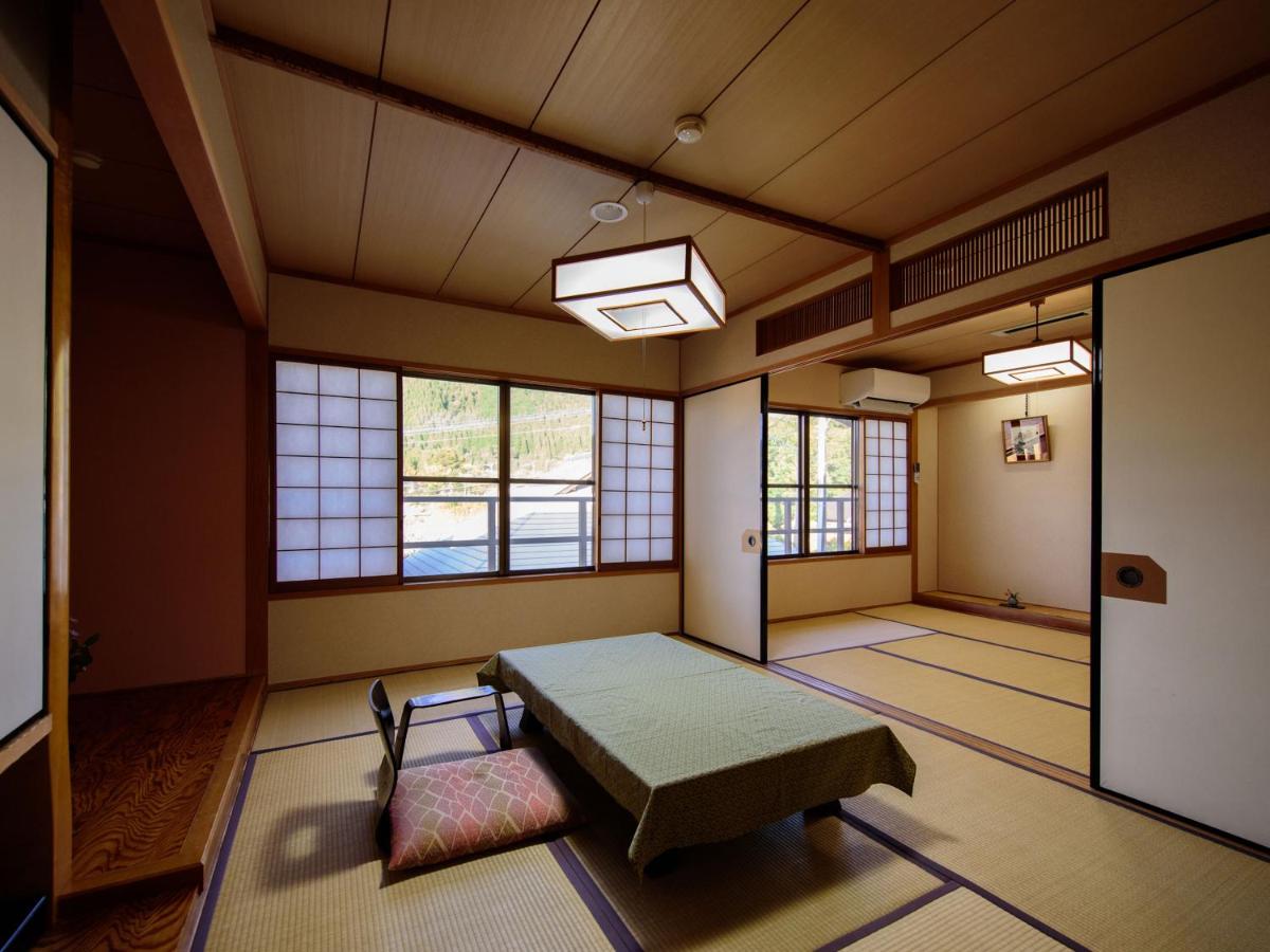 Japanese-Style Room with Mountain View - Non-Smoking photo 2