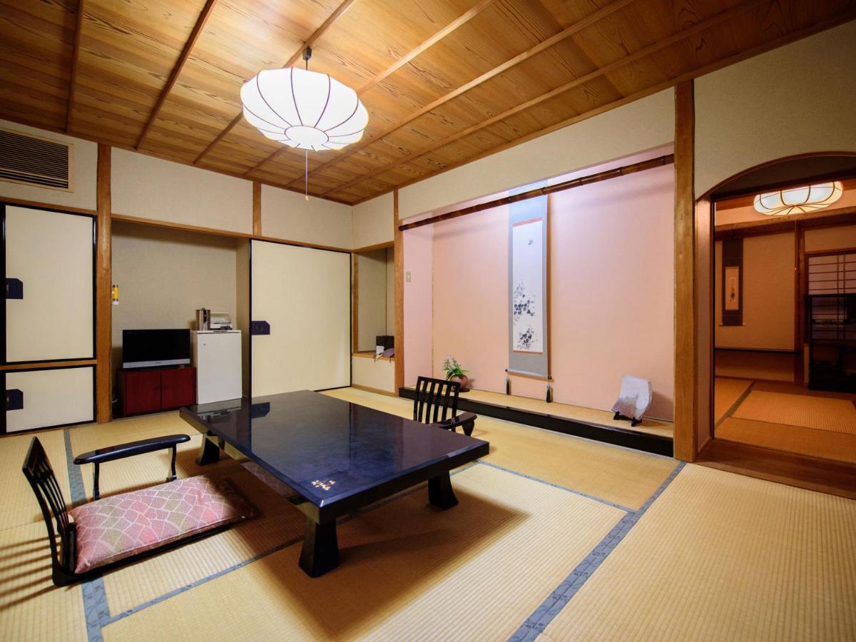 Japanese-Style House with Hot Spring Bath - Annex photo 3