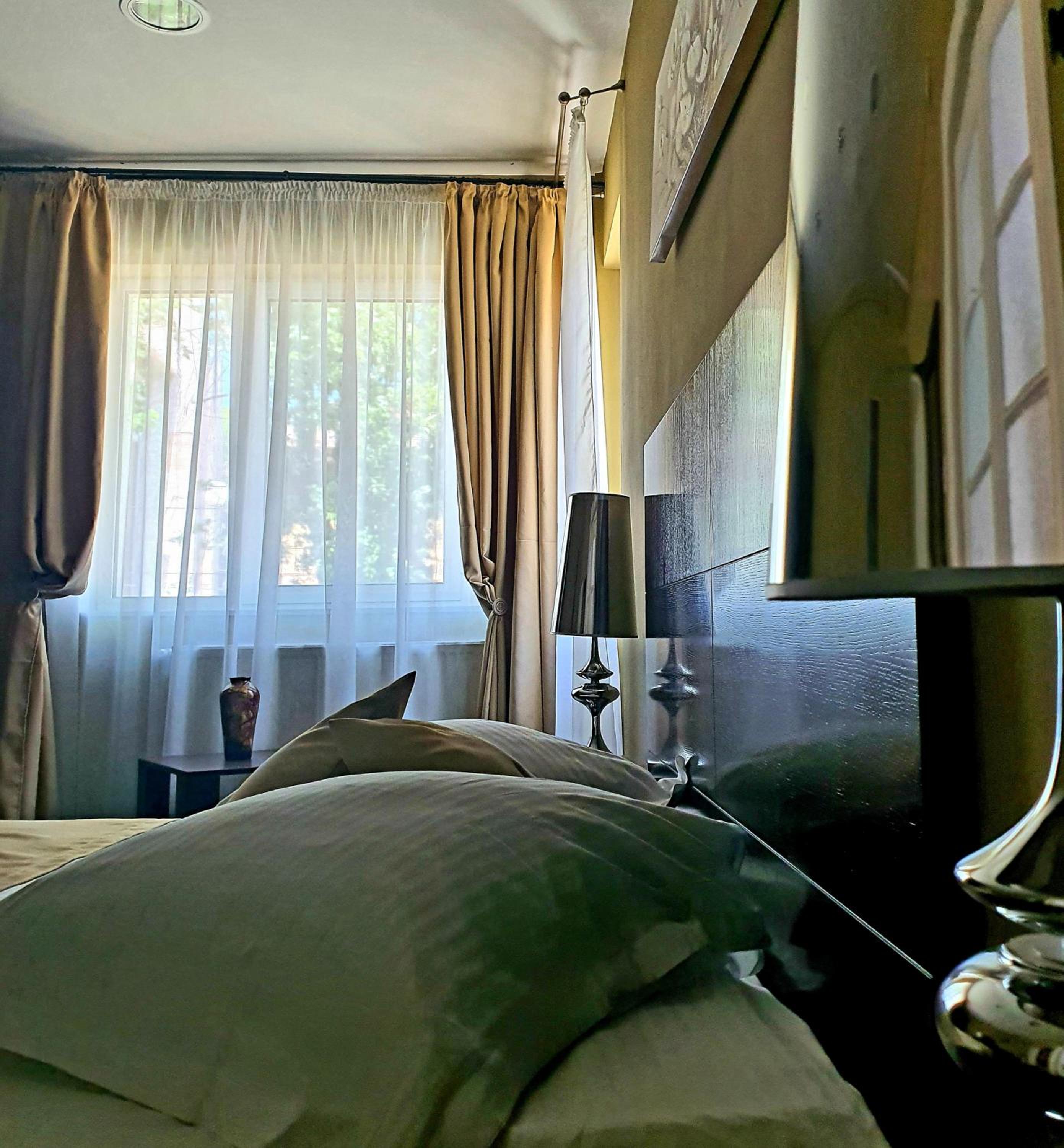 One-Bedroom Villa - Photo 3