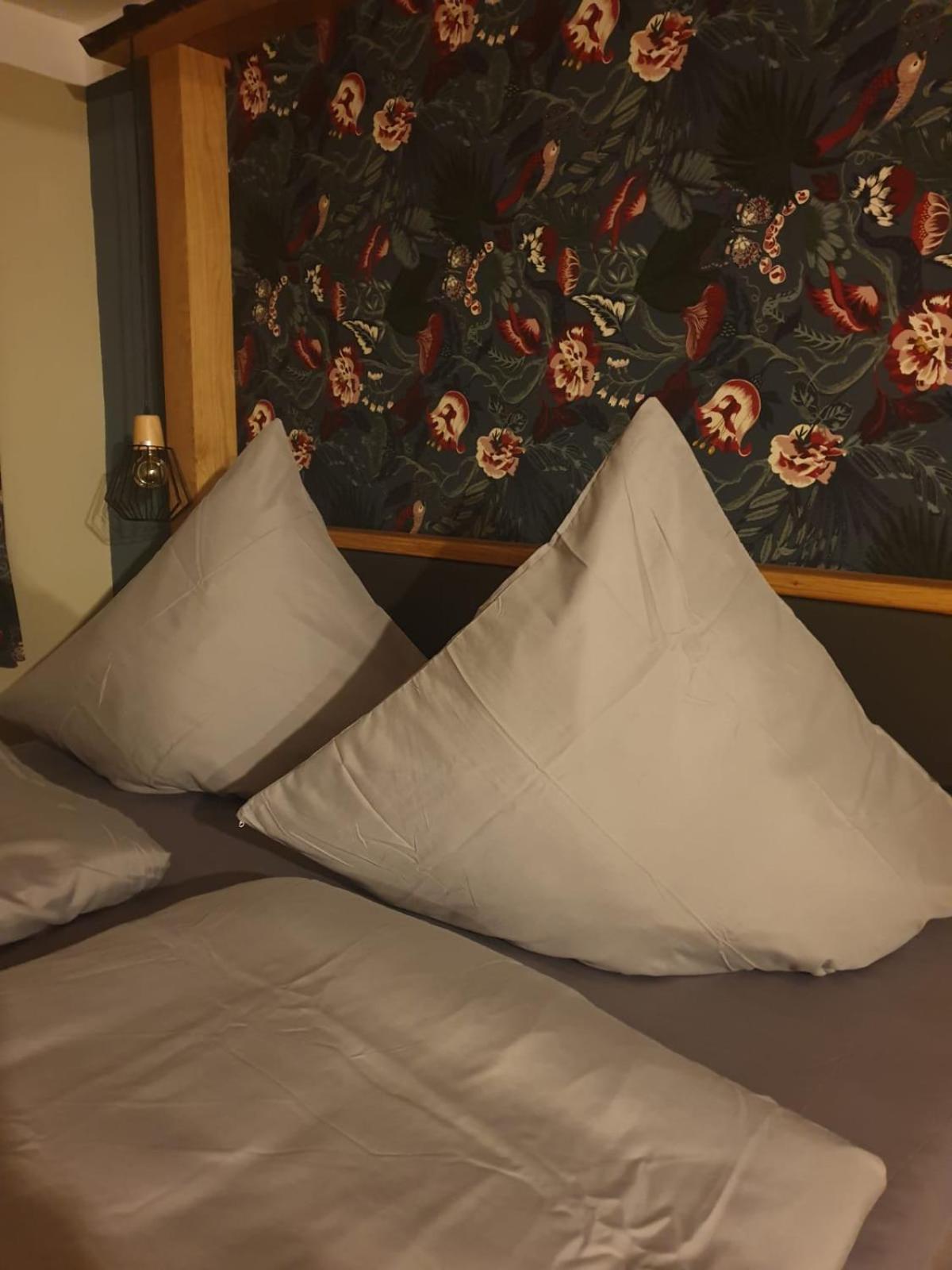 Budget Double Room photo 2