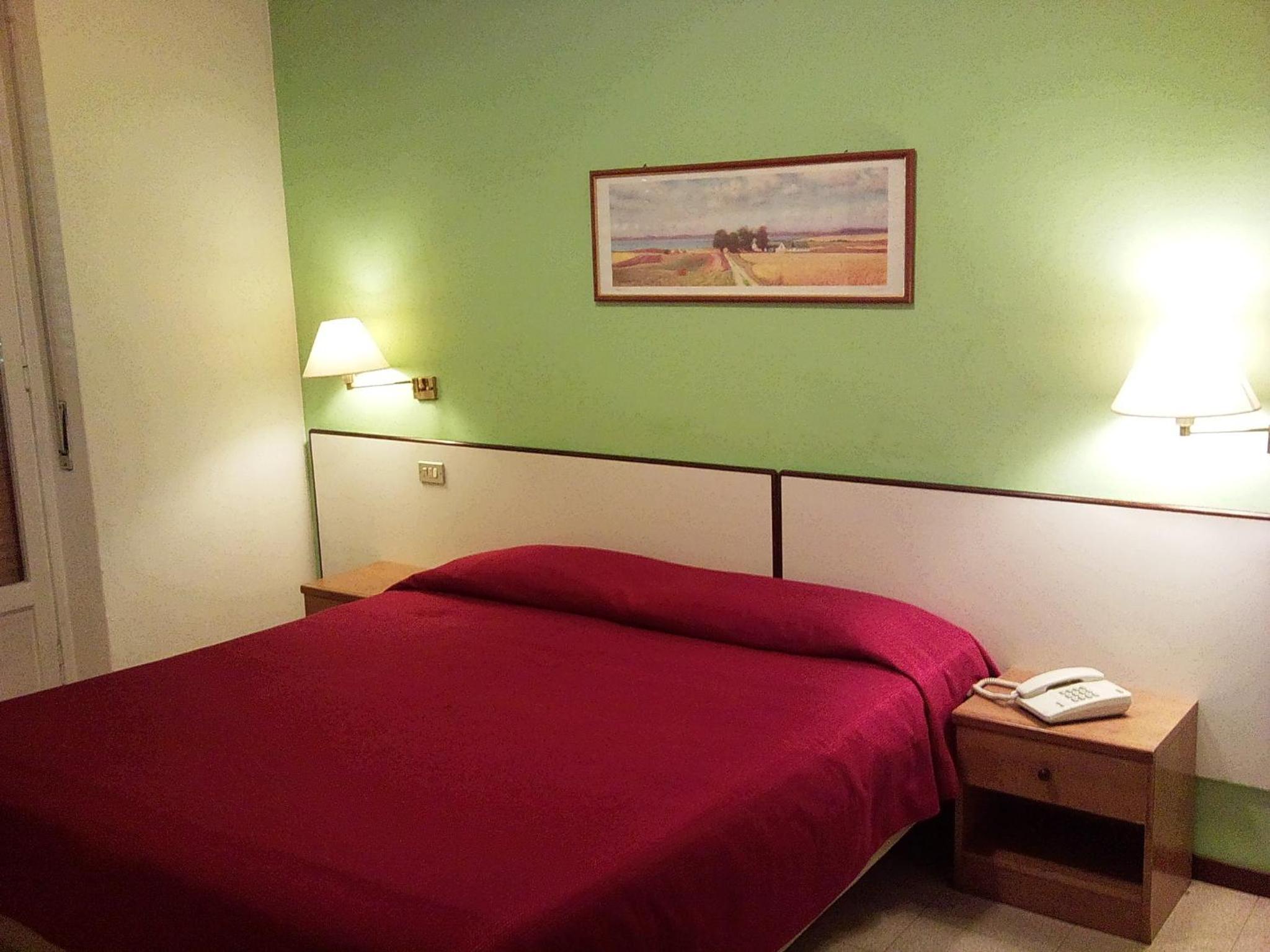 Double Room with Private Bathroom photo 3