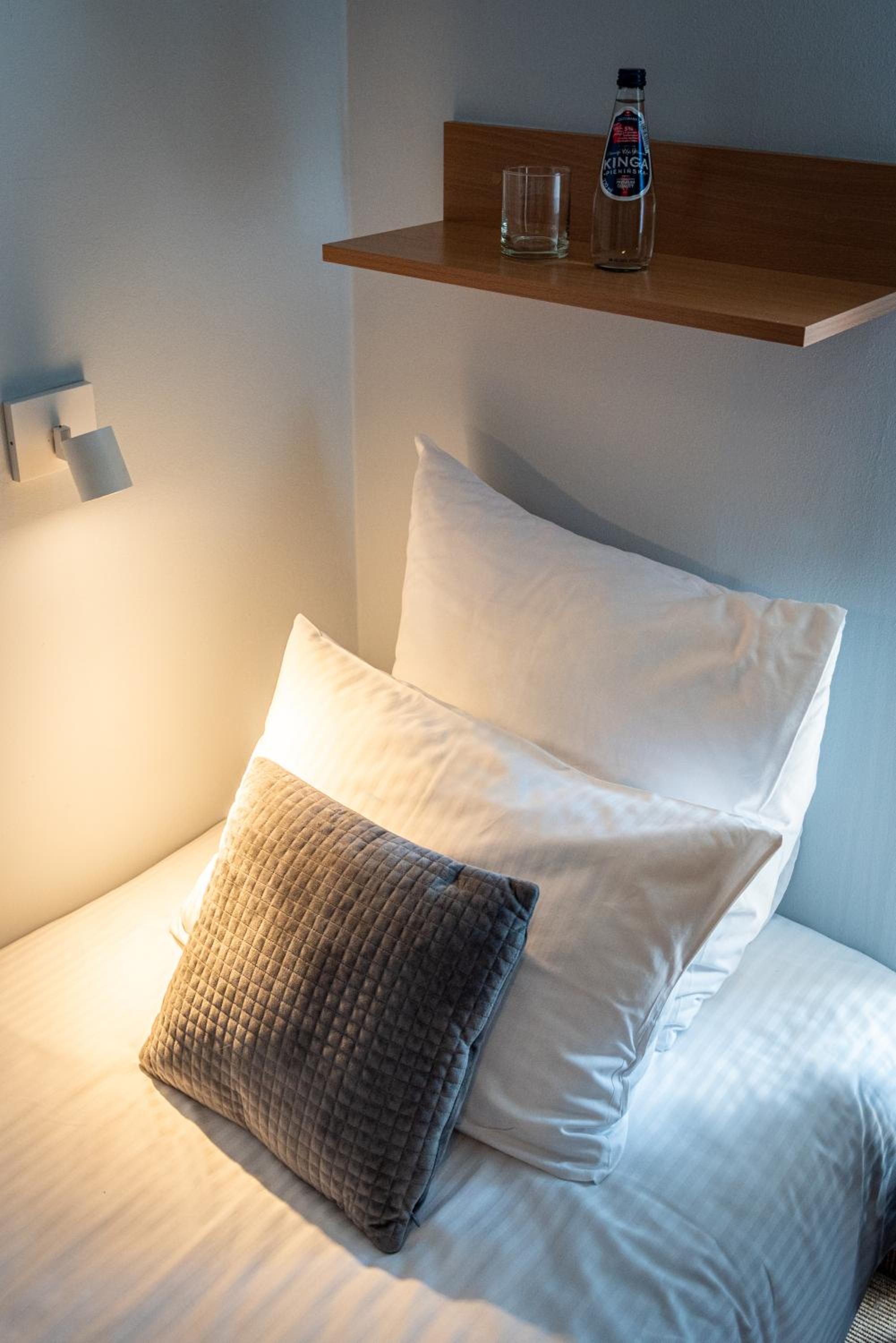 Twin Room with Balcony photo 3