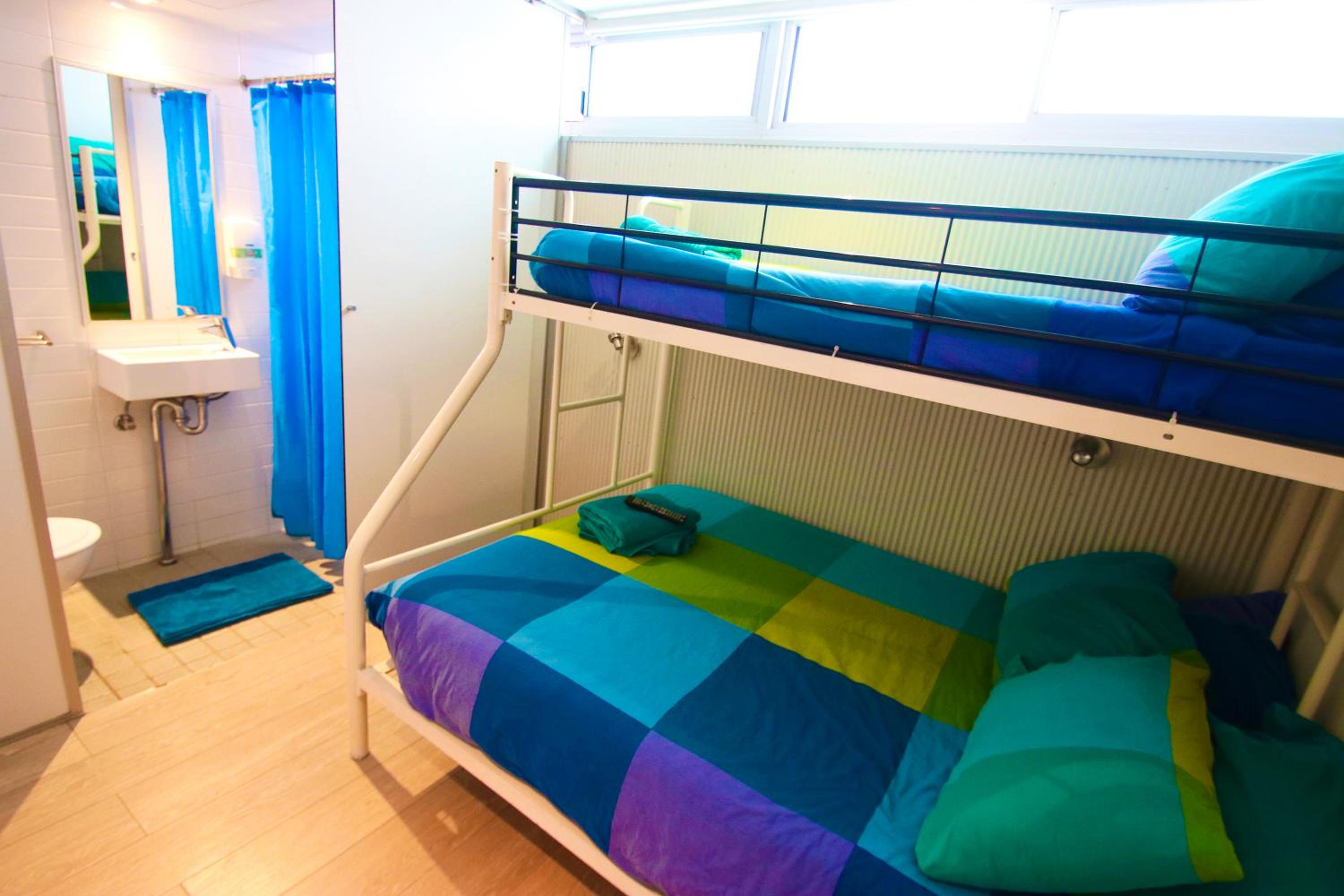 Single Room with Private Bathroom photo 1