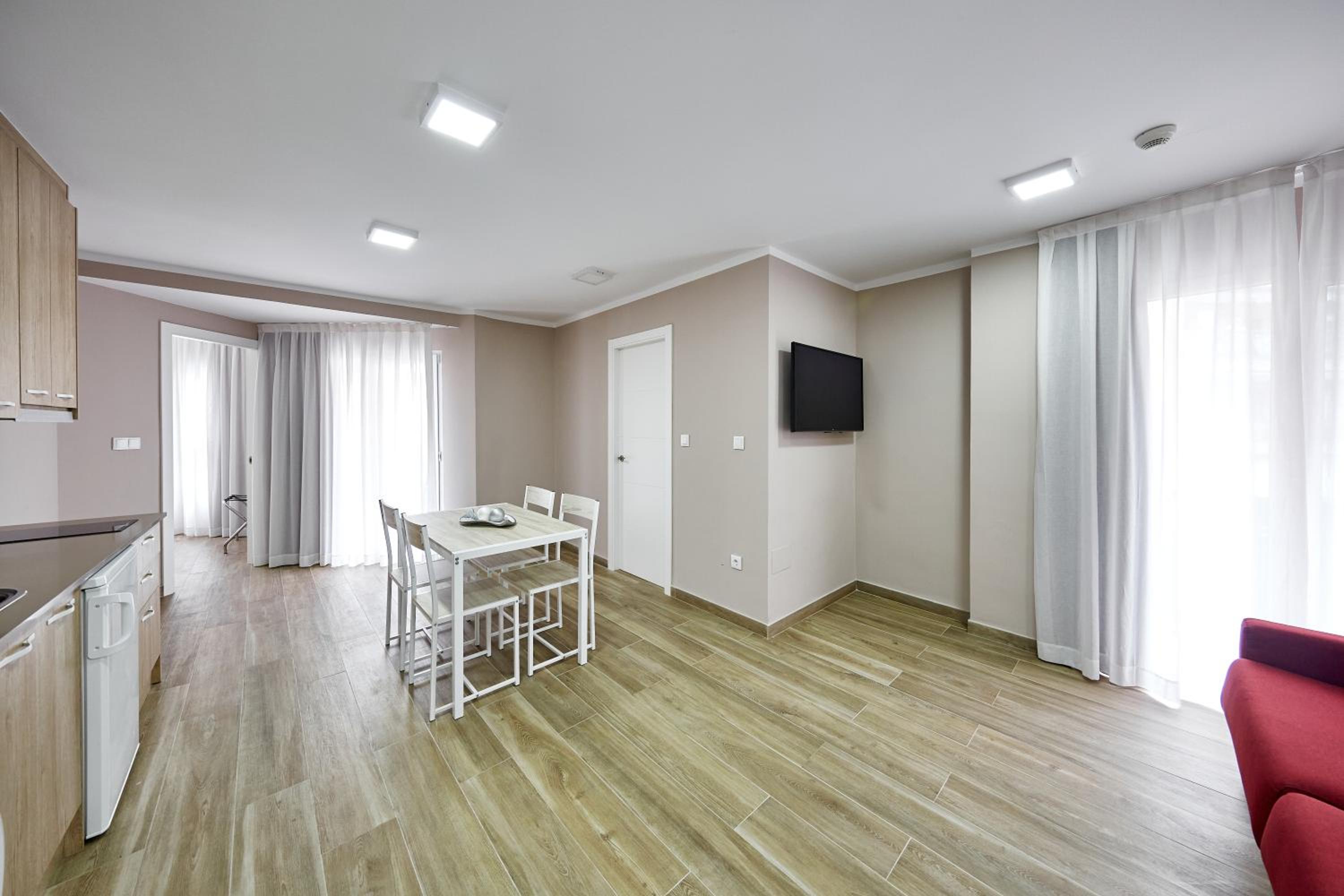 Superior Apartment - Photo 3