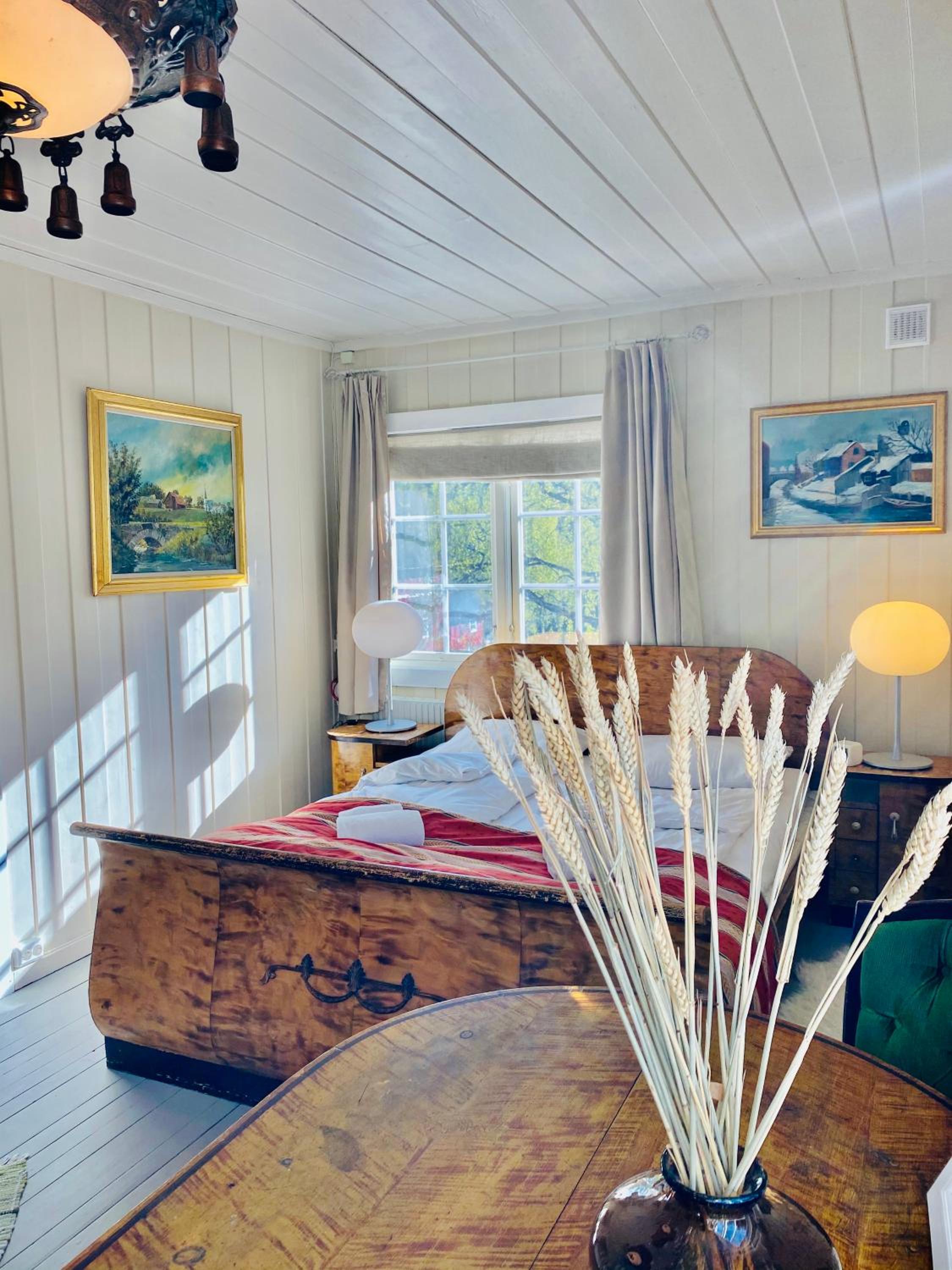 Studio Apartment - Top Floor