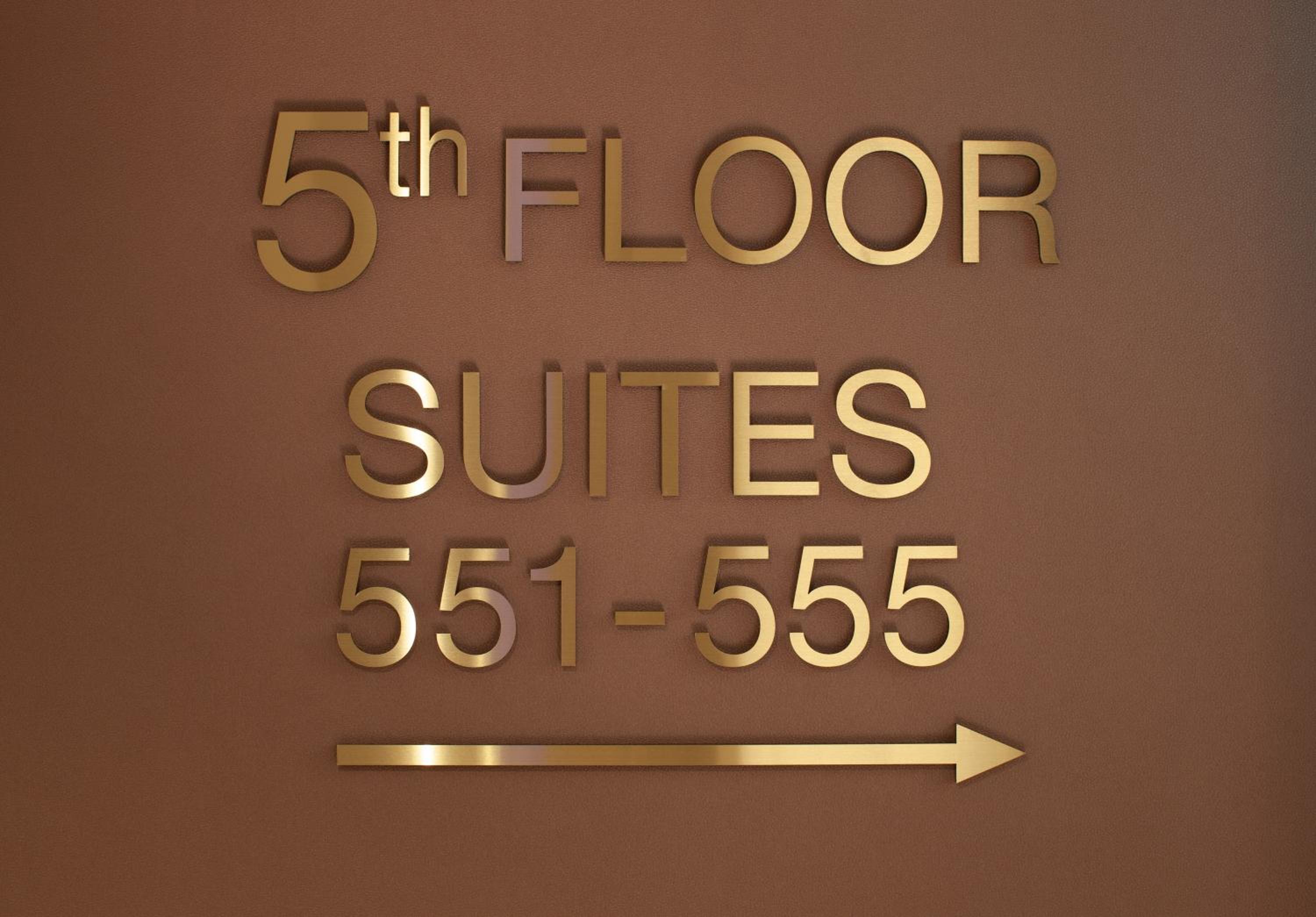 Suite - Photo 7