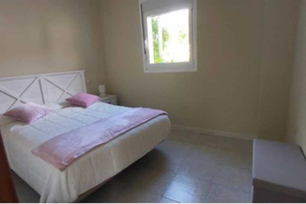 Two-Bedroom House - Photo 1