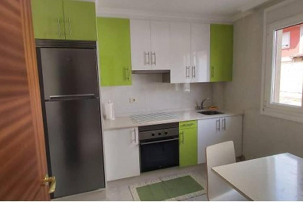Two-Bedroom House - Photo 10