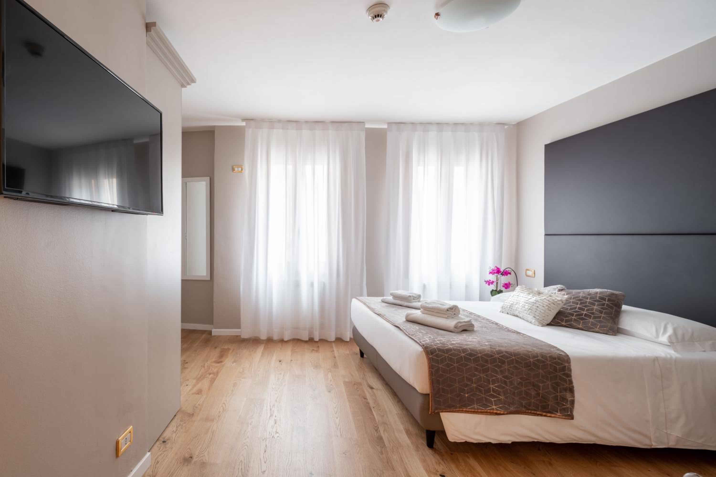 Luxury Triple Room photo 1