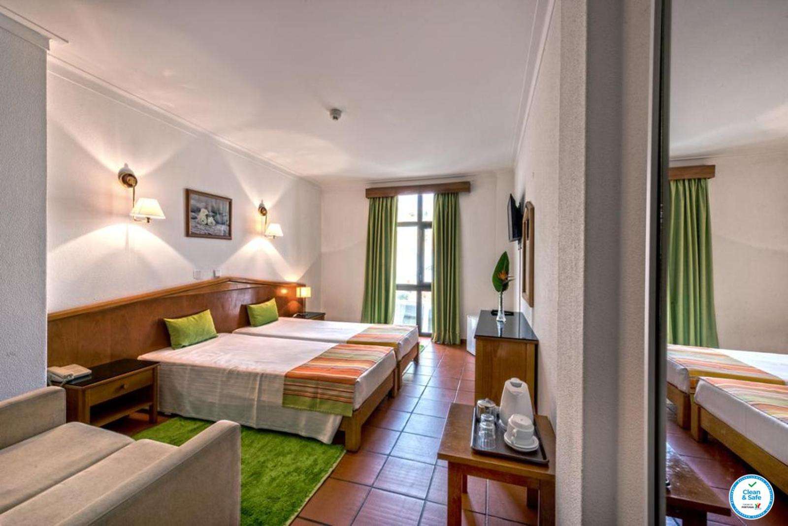 Standard Double or Twin Room - Photo 1